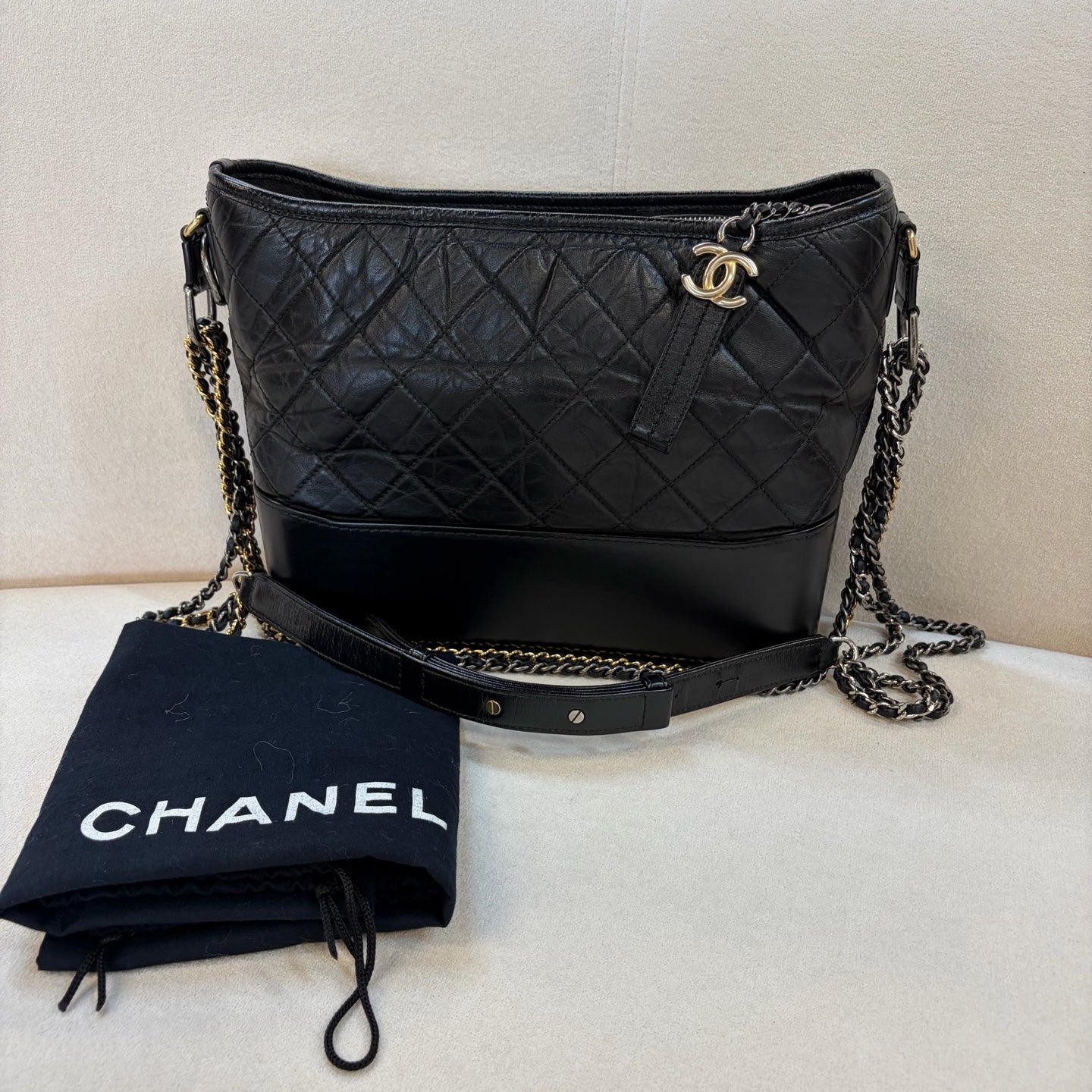 Chanel - Gabrielle - Leather - Black - (medium)