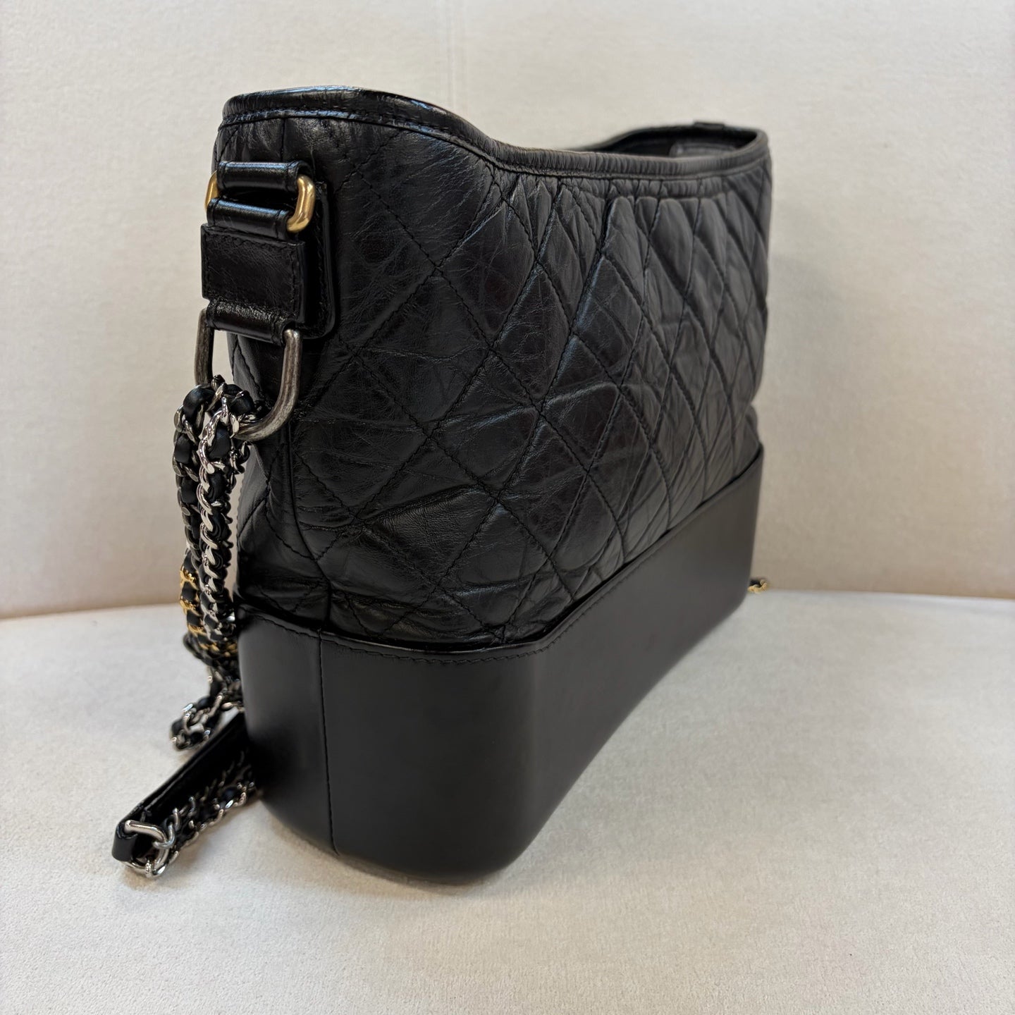 Chanel - Gabrielle - Leather - Black - (medium)