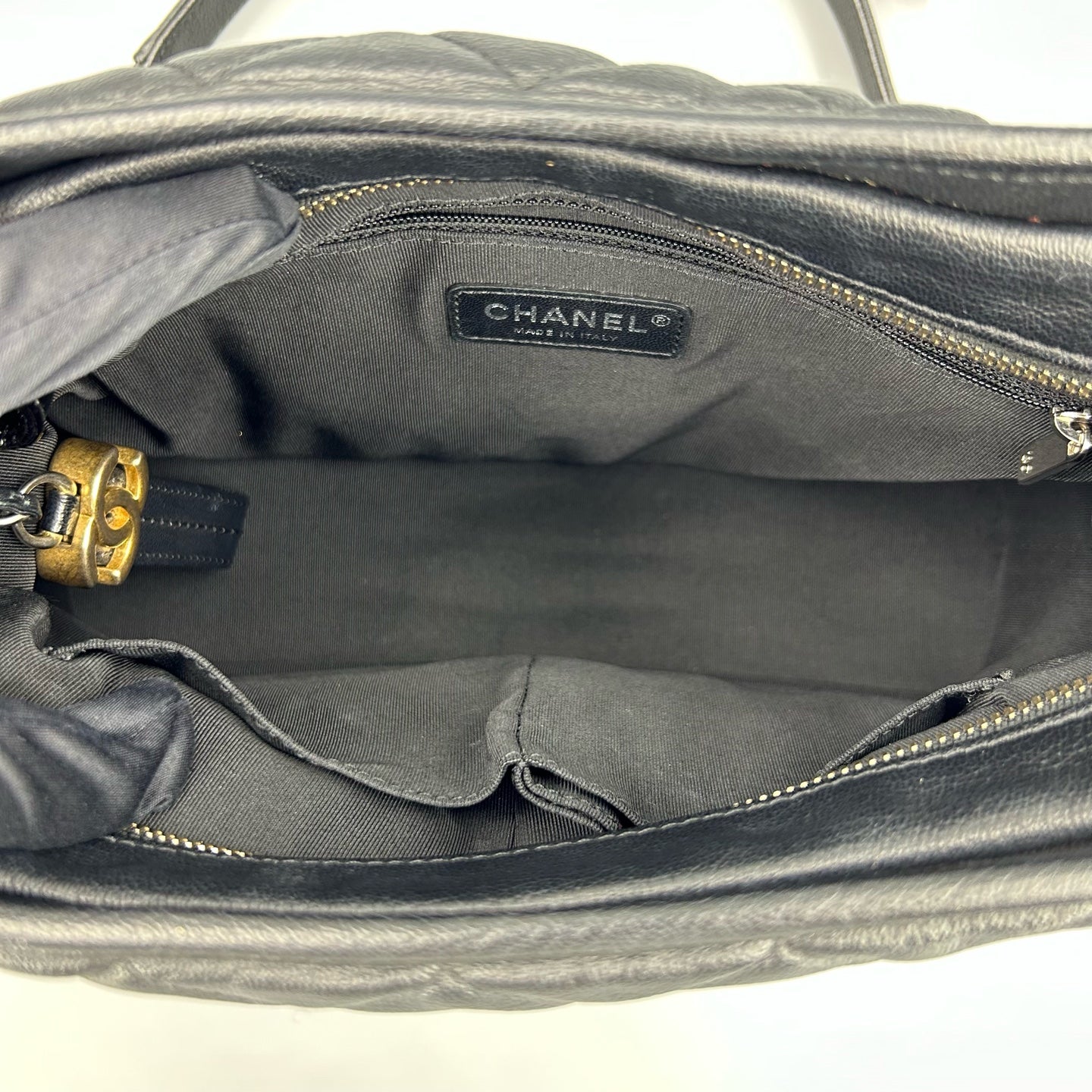 Chanel - Gabrielle - Leather - Black - (medium)