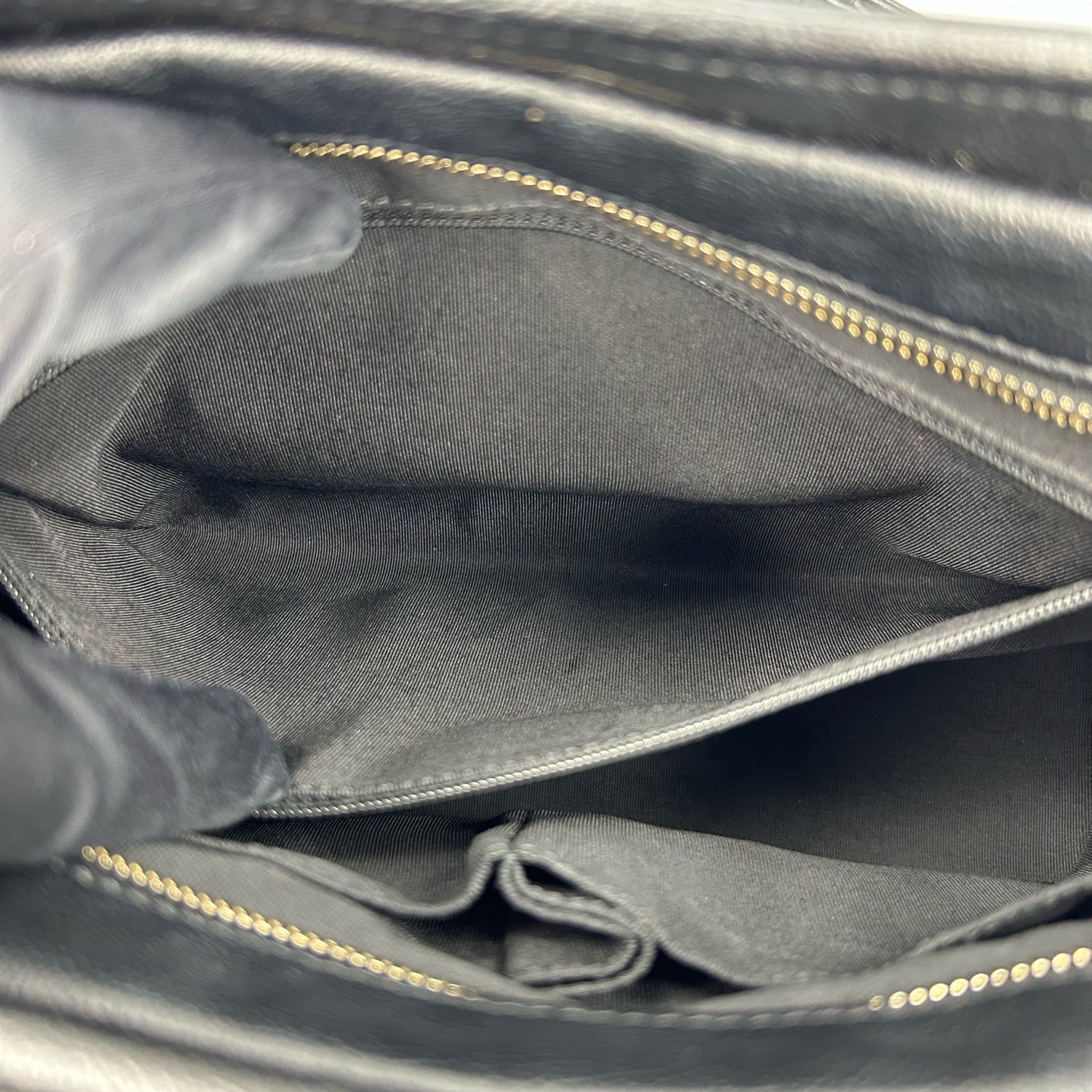 Chanel - Gabrielle - Leather - Black - (medium)