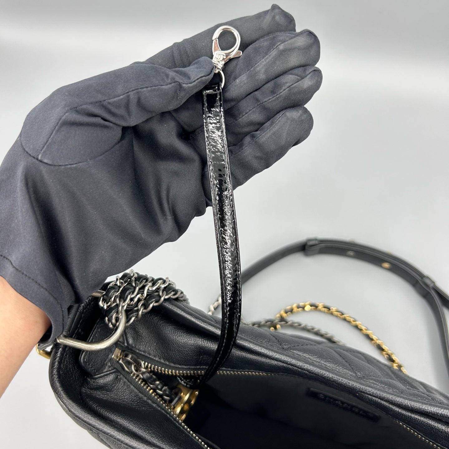 Chanel - Gabrielle - Leather - Black - (medium)