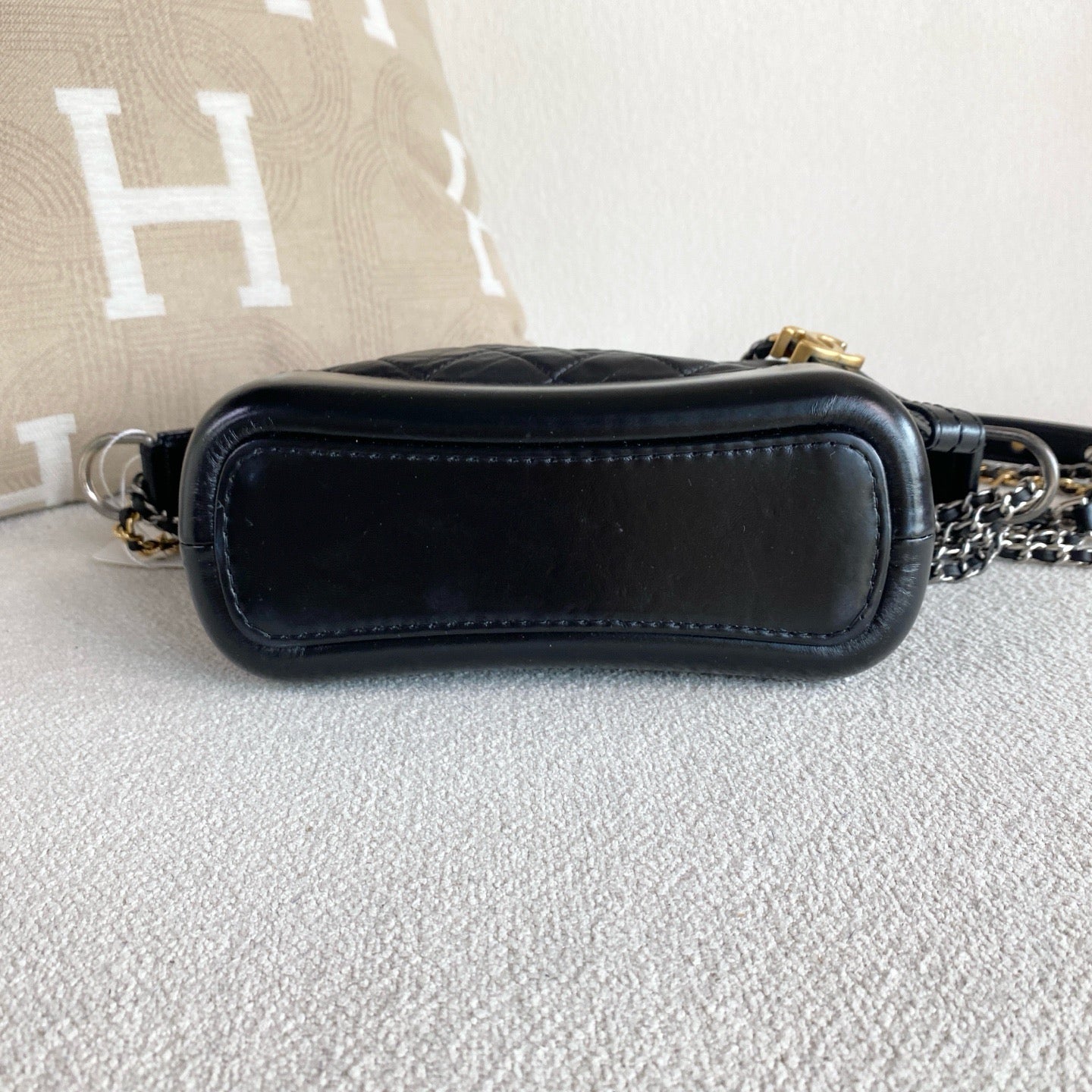 Chanel - Gabrielle - Leather - Black - (small)