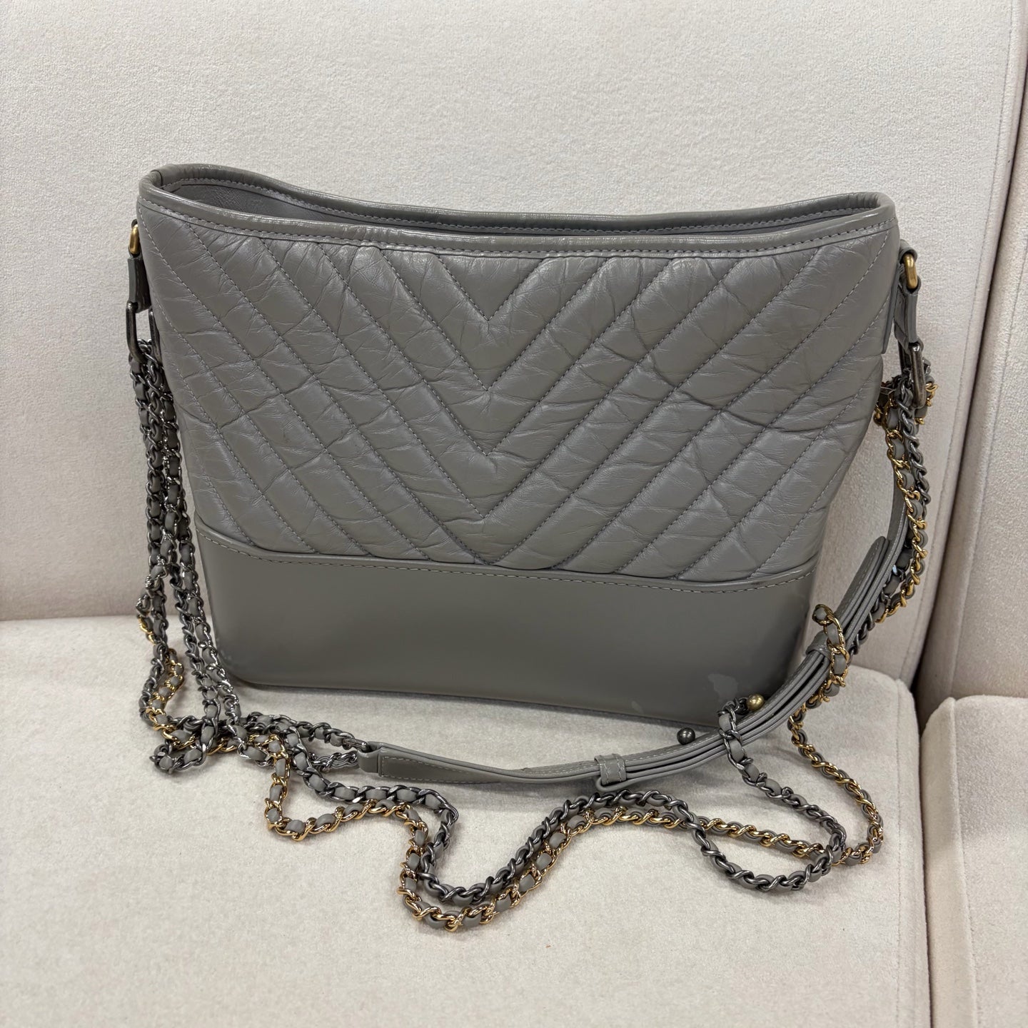 Chanel - Gabrielle - Leather - Grey - (medium)