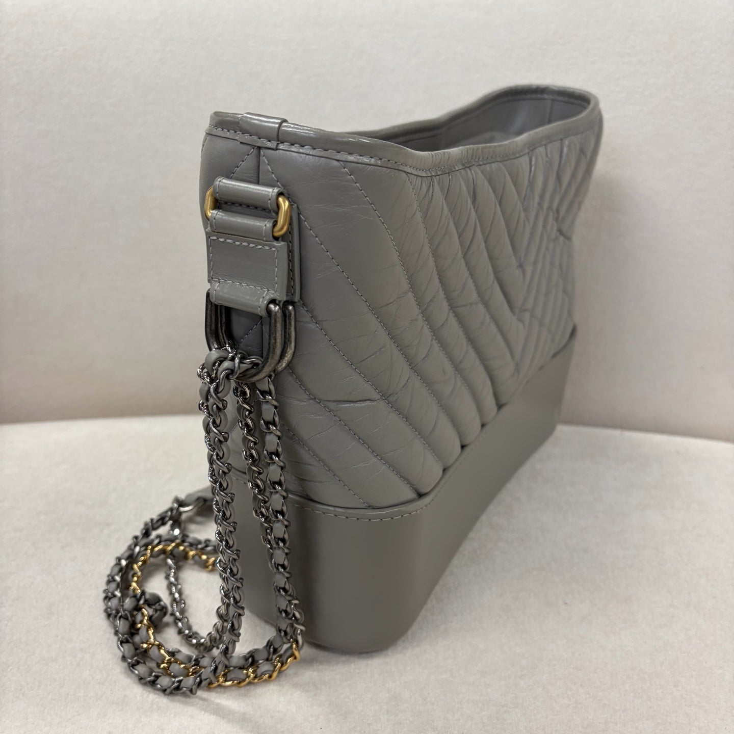 Chanel - Gabrielle - Leather - Grey - (medium)