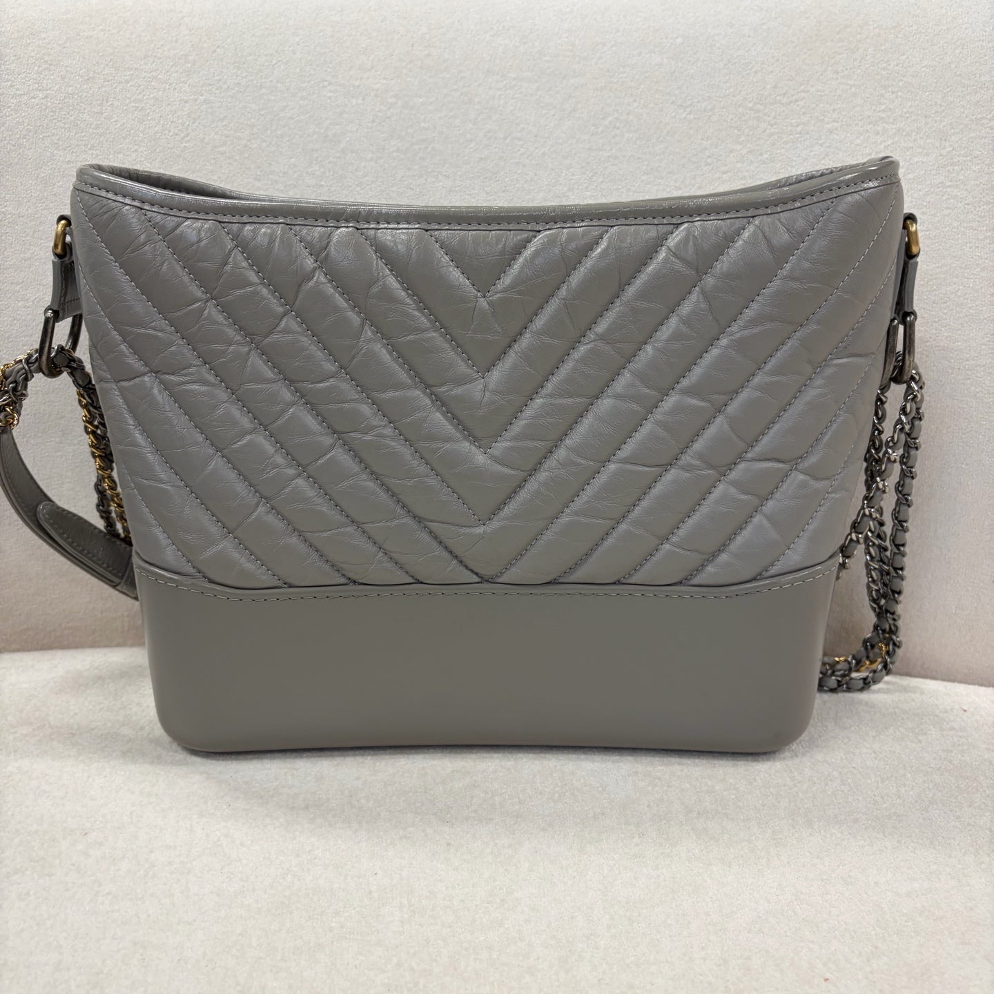 Chanel - Gabrielle - Leather - Grey - (medium)
