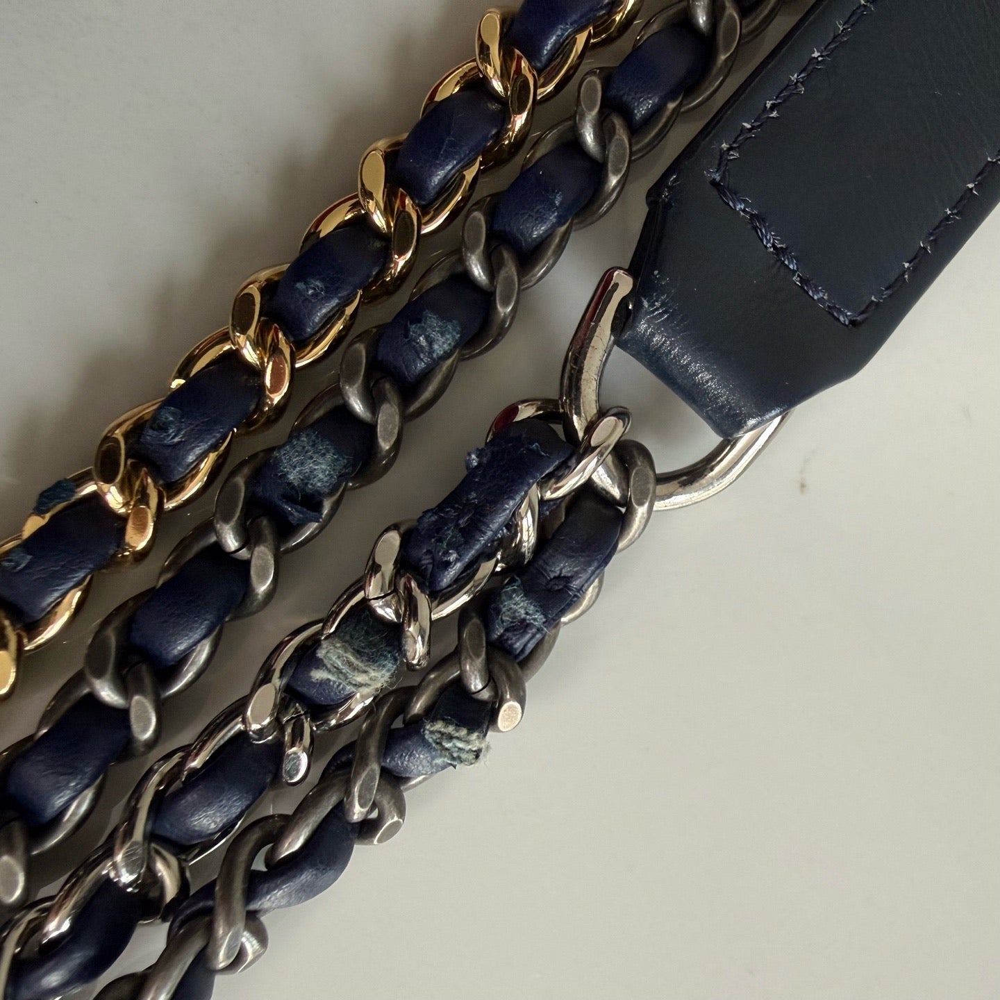 Chanel - Gabrielle - Leather - Silver - (medium)