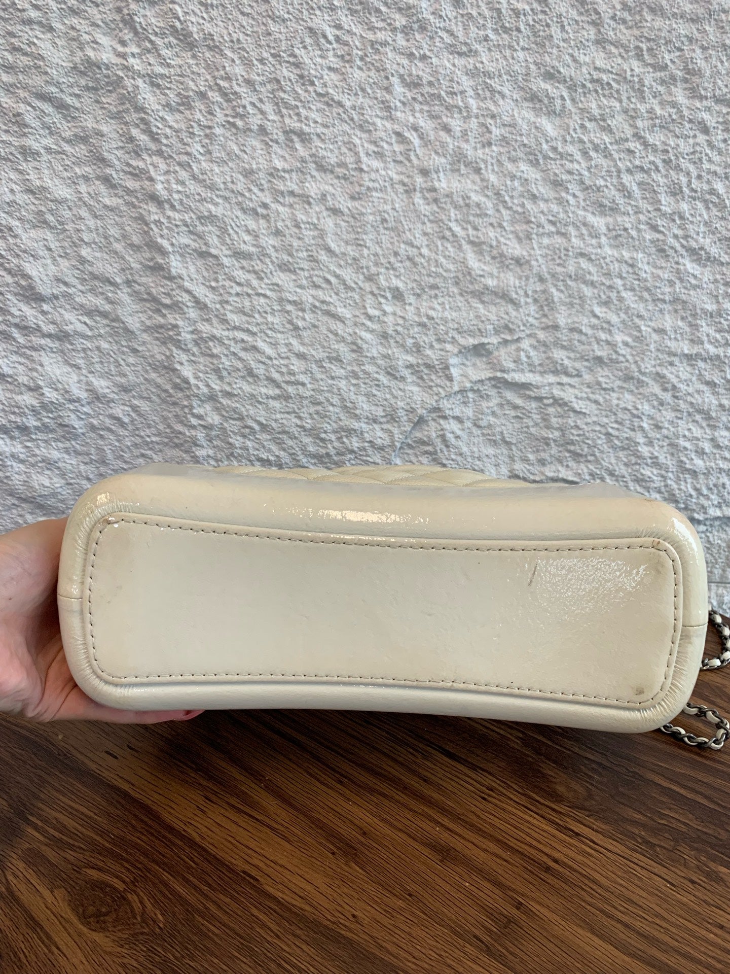 Chanel - Gabrielle - Leather - White - (medium)