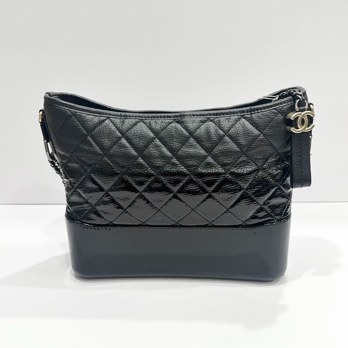 Chanel - Gabrielle Medium - Leather - Black - (medium)