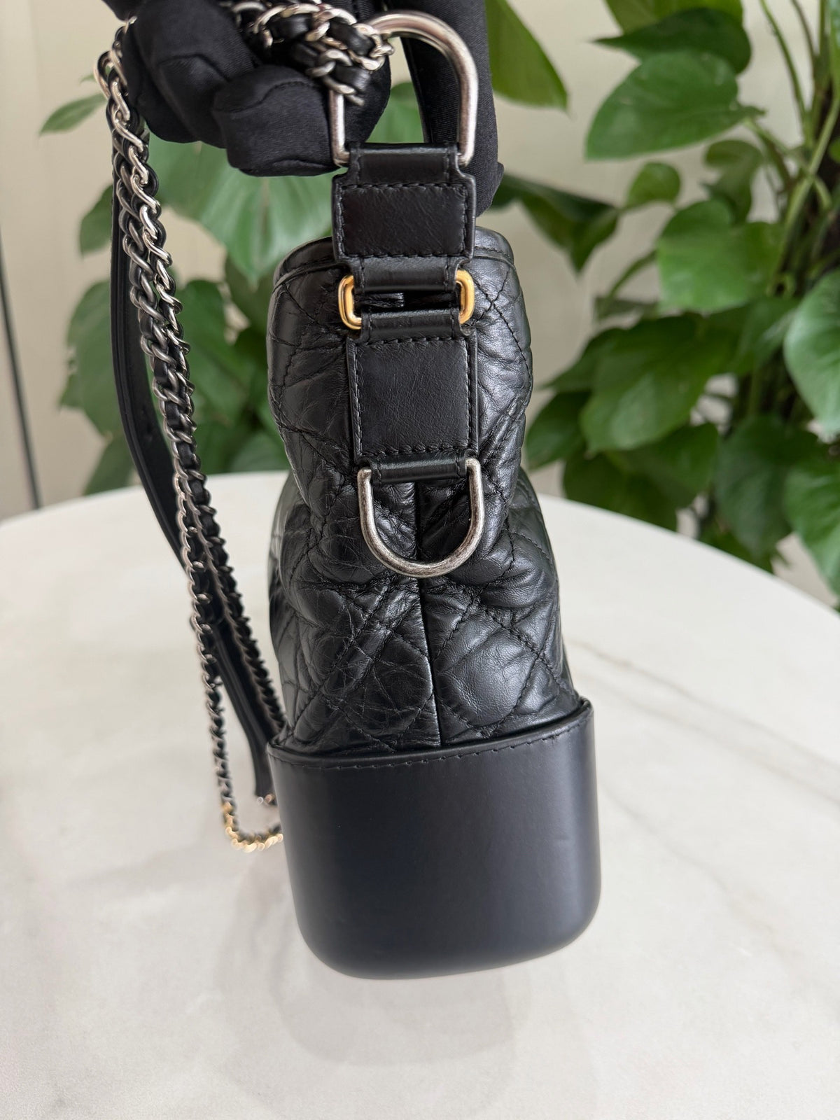 Chanel - Gabrielle Medium - Leather - Black - (medium)