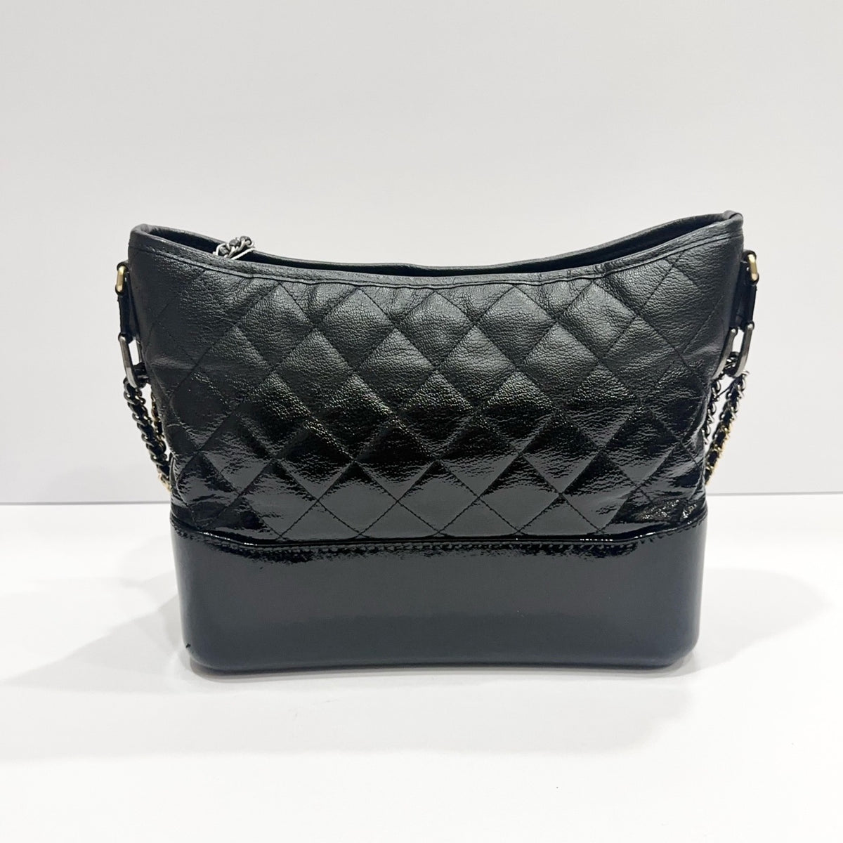 Chanel - Gabrielle Medium - Leather - Black - (medium)