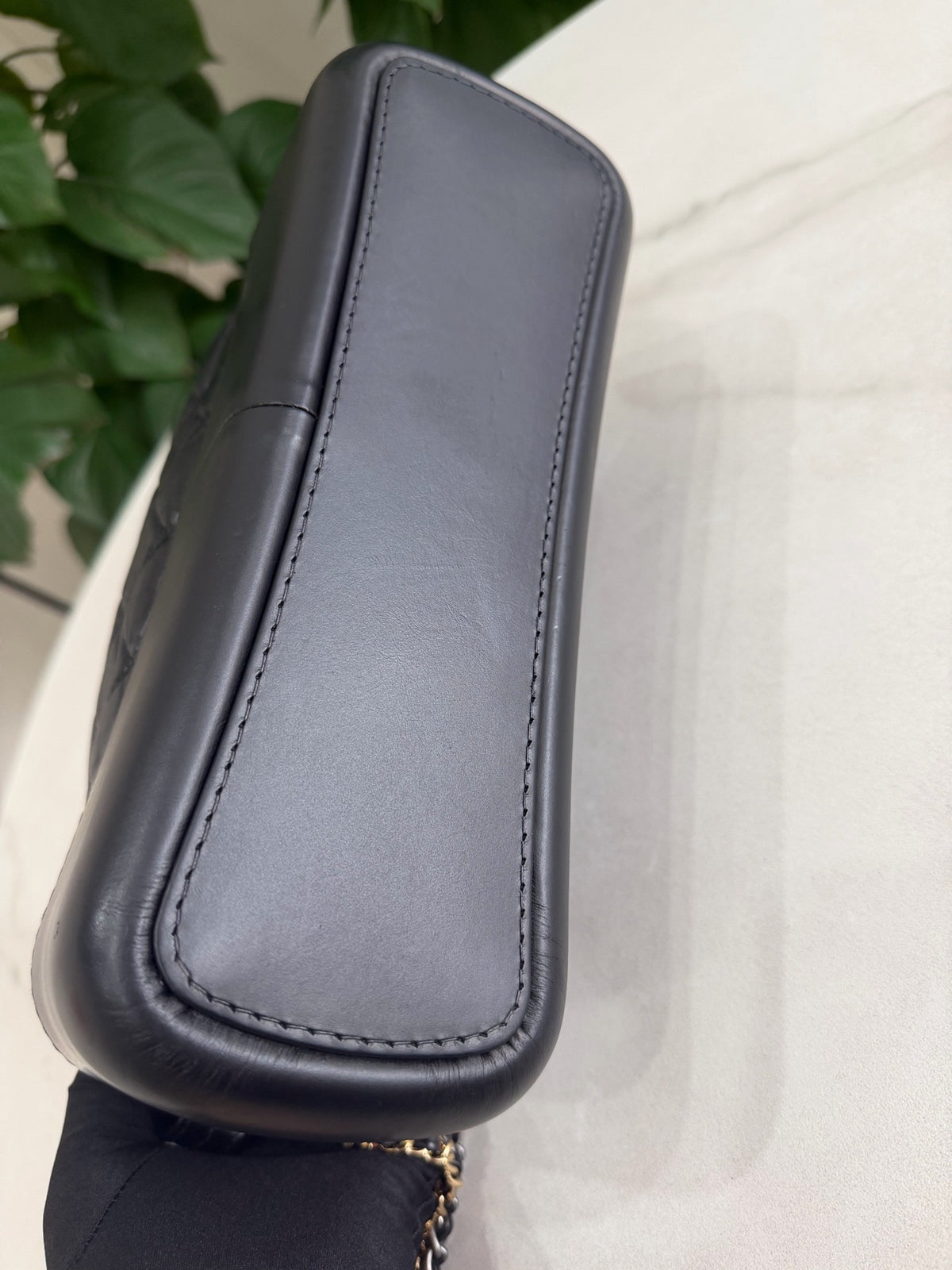 Chanel - Gabrielle Medium - Leather - Black - (medium)