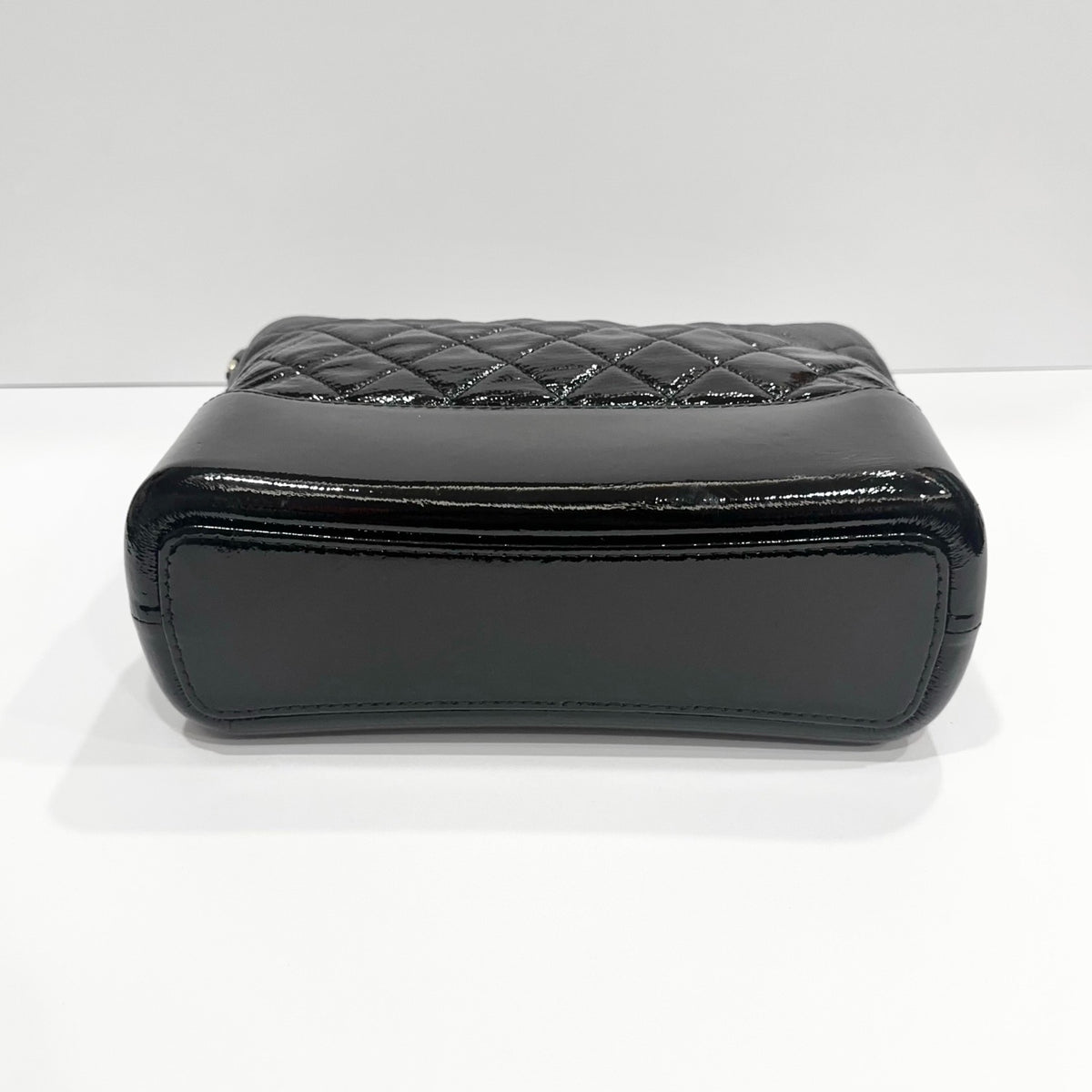 Chanel - Gabrielle Medium - Leather - Black - (medium)