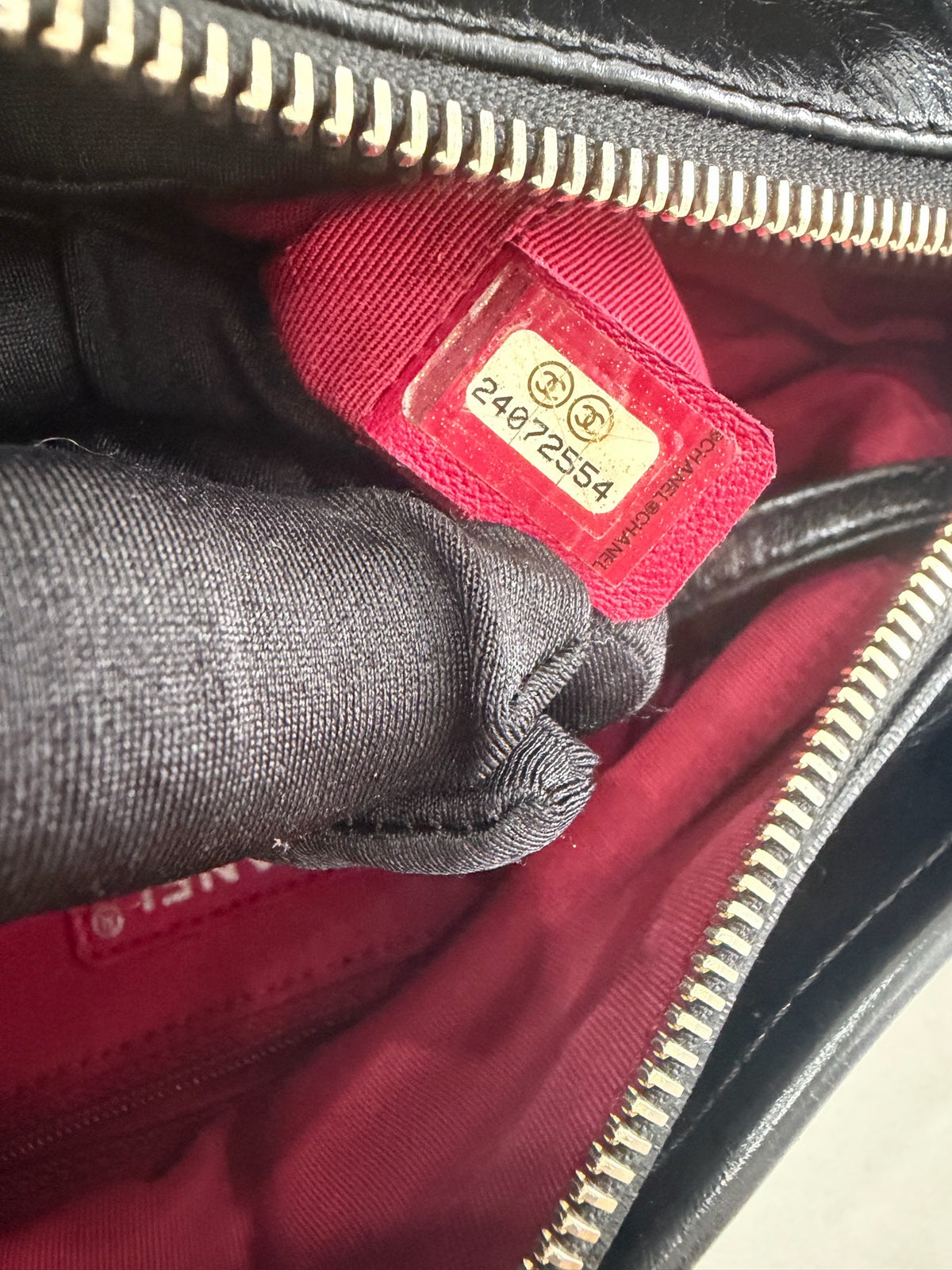 Chanel - Gabrielle Medium - Leather - Black - (medium)