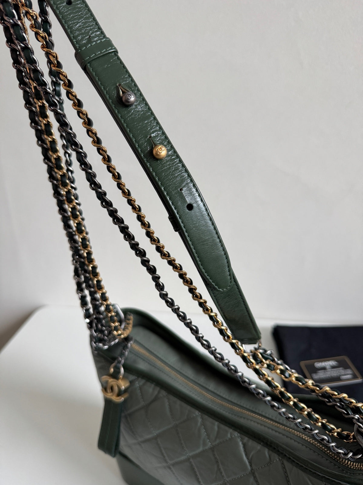 Chanel - Gabrielle Medium - Leather - Green - (medium)