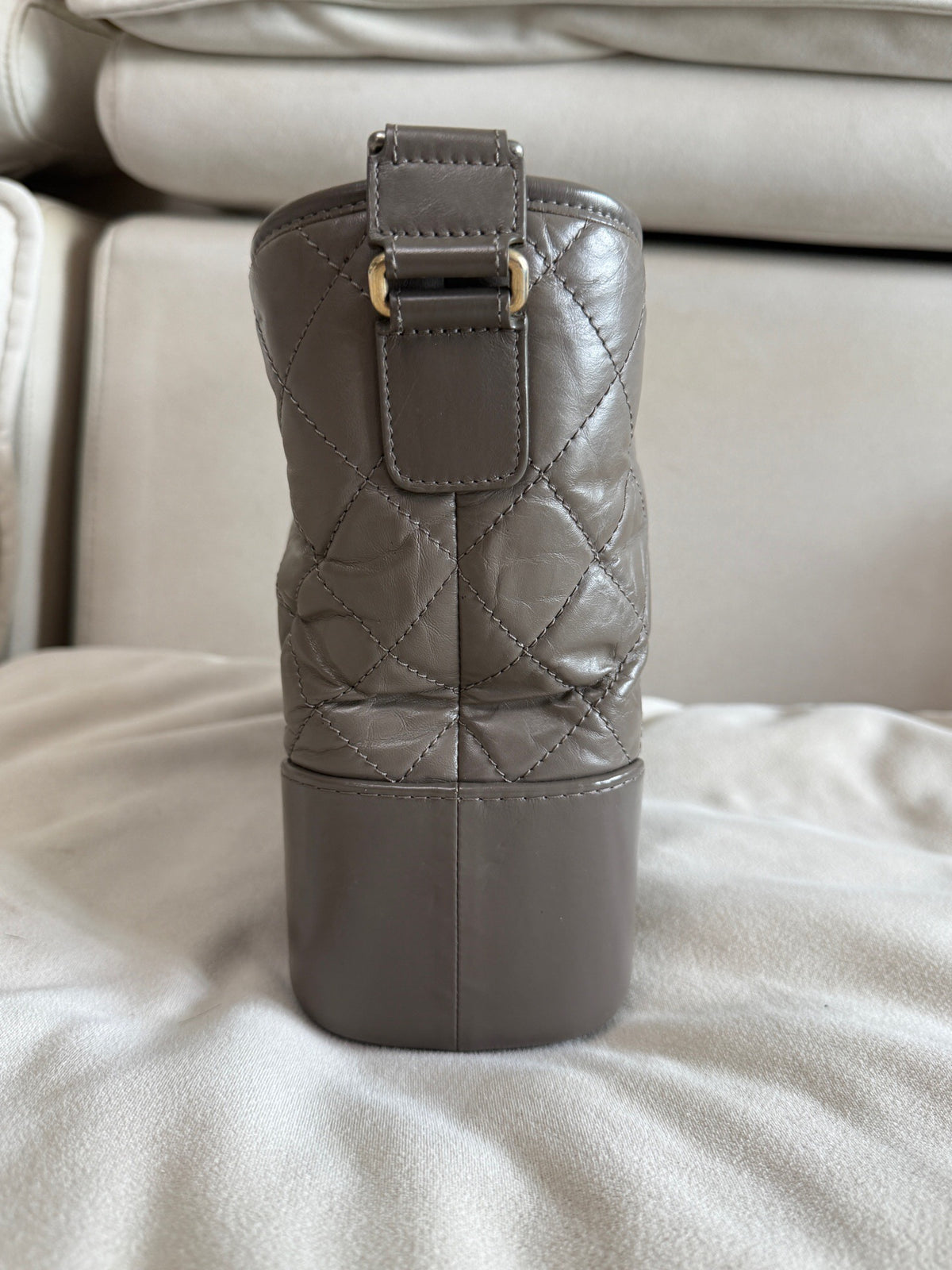 Chanel - Gabrielle Medium - Leather - Grey - (medium)