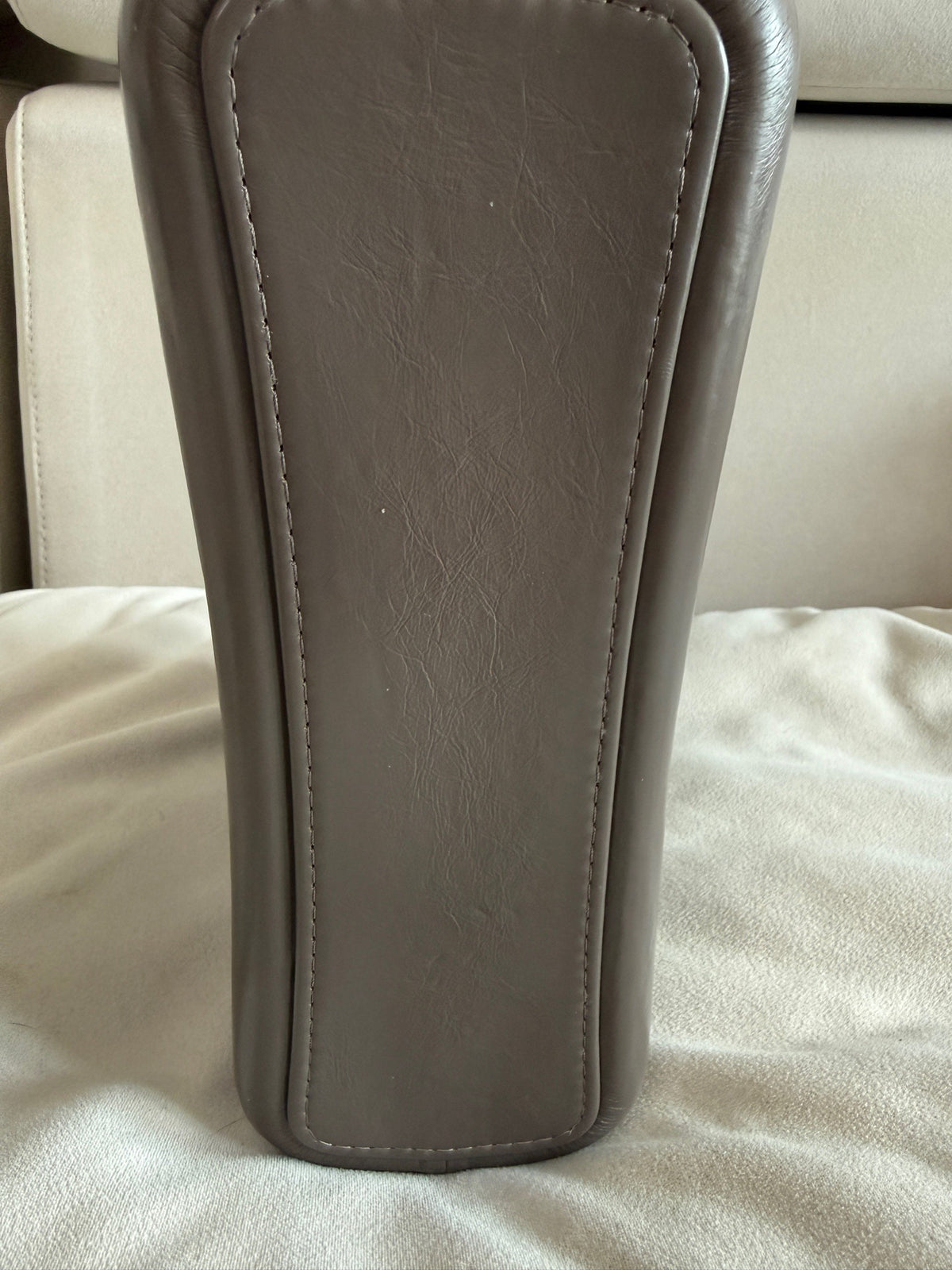 Chanel - Gabrielle Medium - Leather - Grey - (medium)