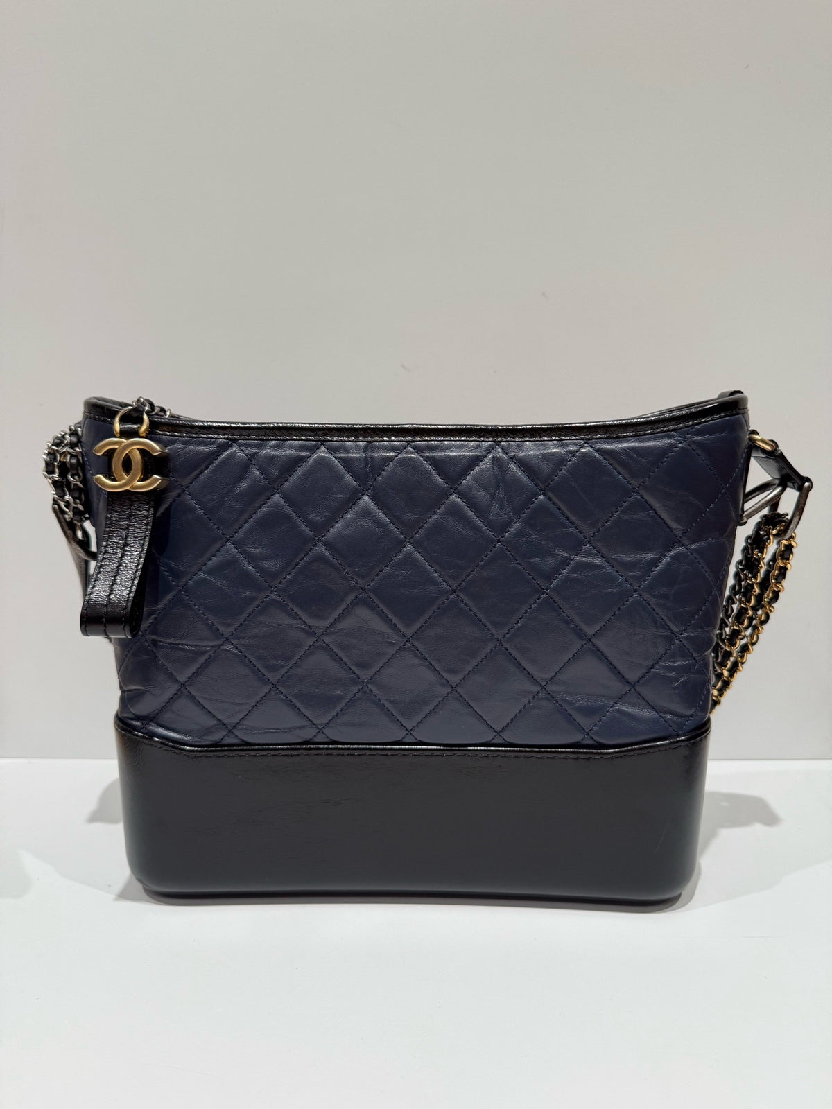 Chanel - Gabrielle Medium - Leather - Navy - (medium)