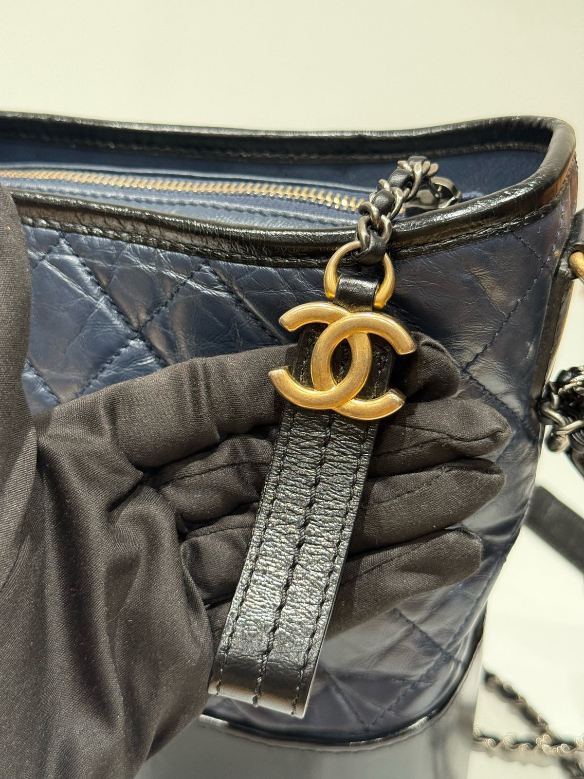 Chanel - Gabrielle Medium - Leather - Navy - (medium)