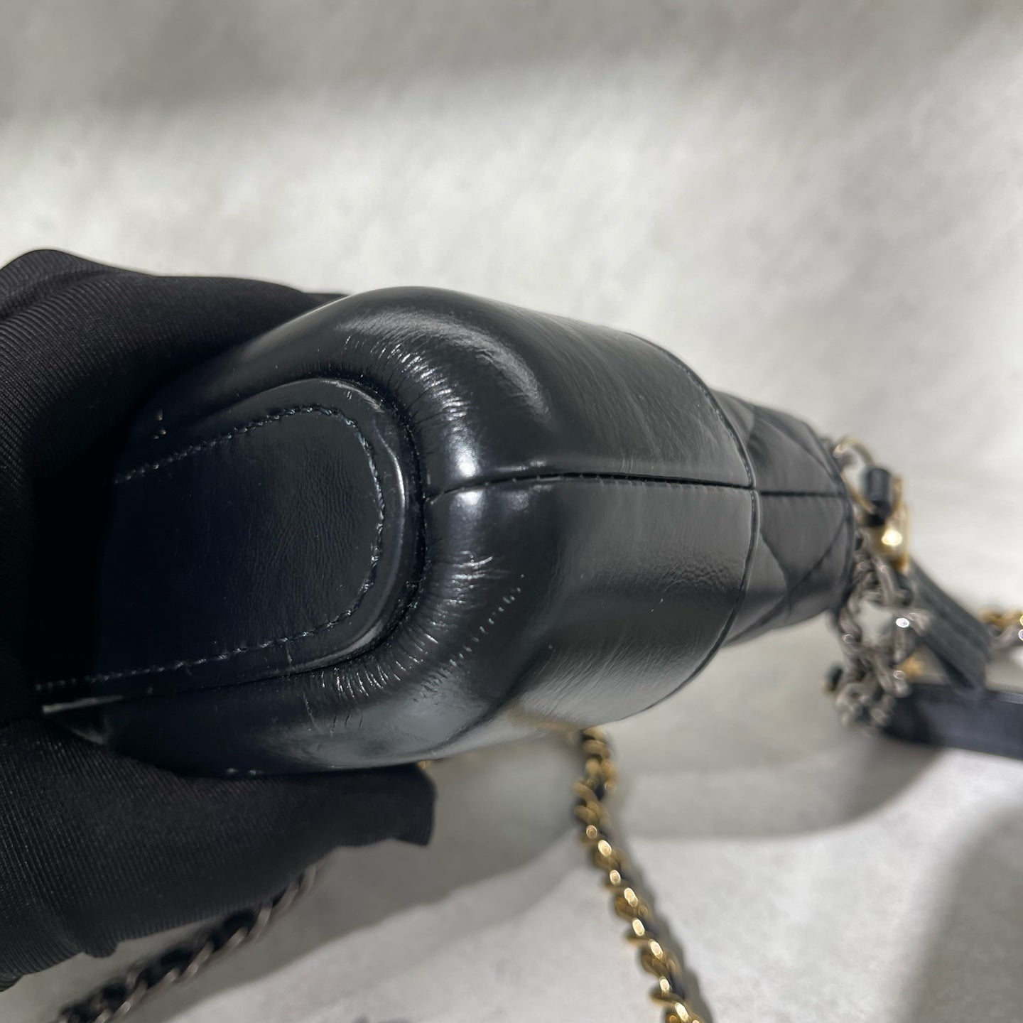 Chanel - Gabrielle Mini Chain Crossbody Bag - Aged calfskin leather - Black - (mini)