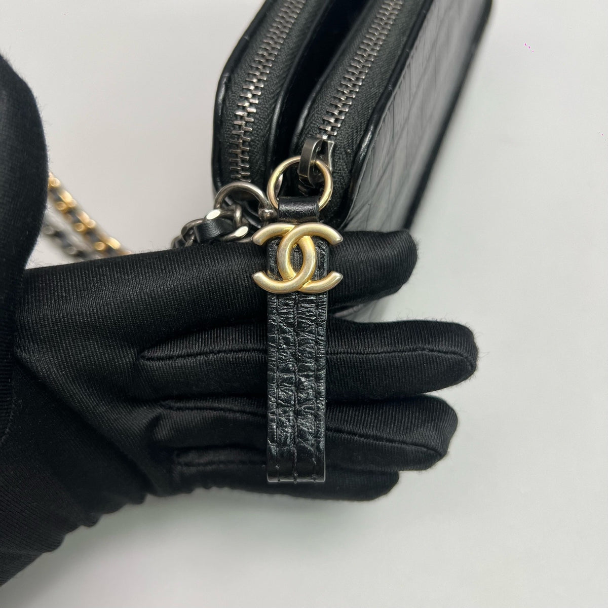 Chanel - Gabrielle Mini - Leather - Black - (mini)