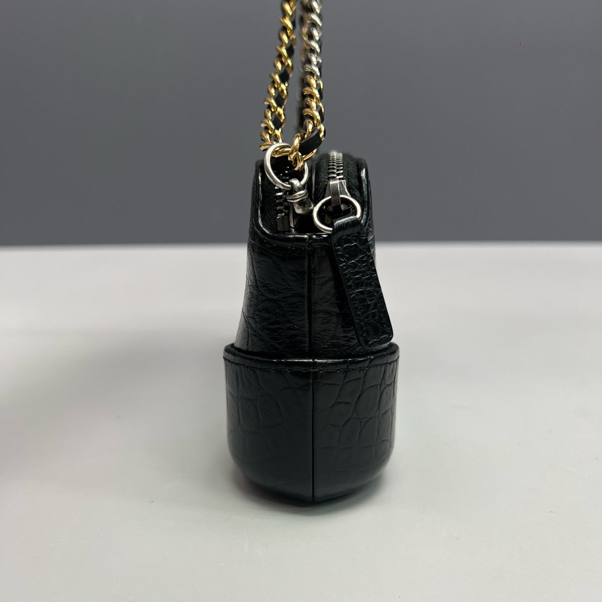 Chanel - Gabrielle Mini - Leather - Black - (mini)