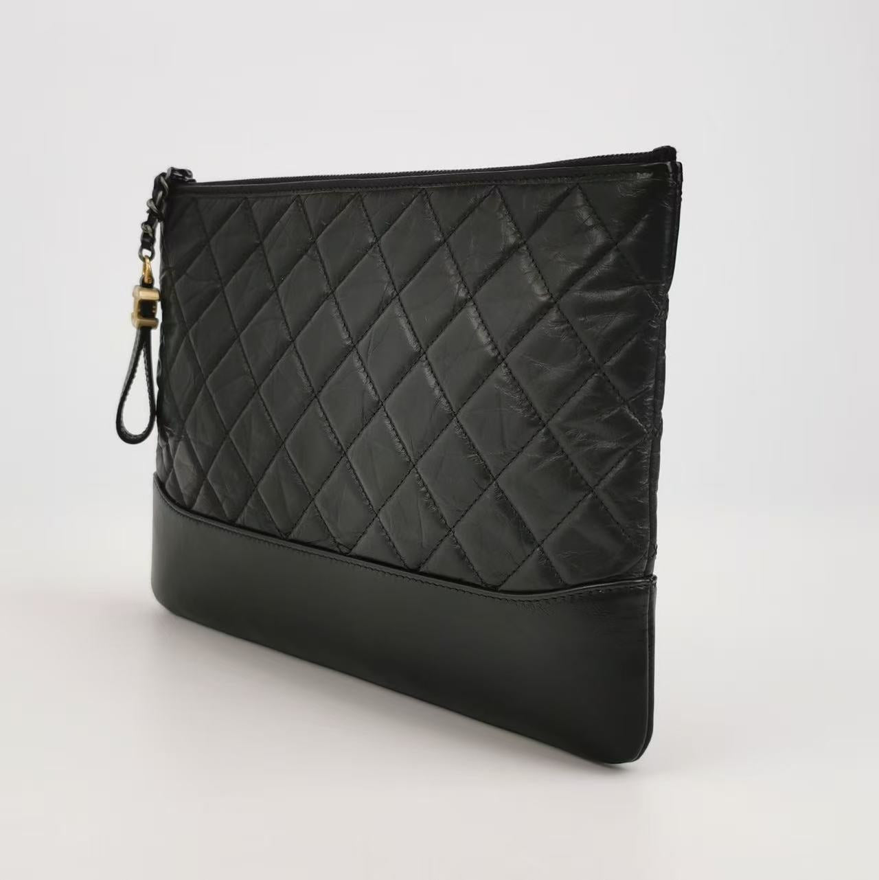 Chanel - Gabrielle Pouch - Vintage calfskin and smooth calfskin leather - Black with Gold-Tone and Silver-Tone Hardware - (Large)