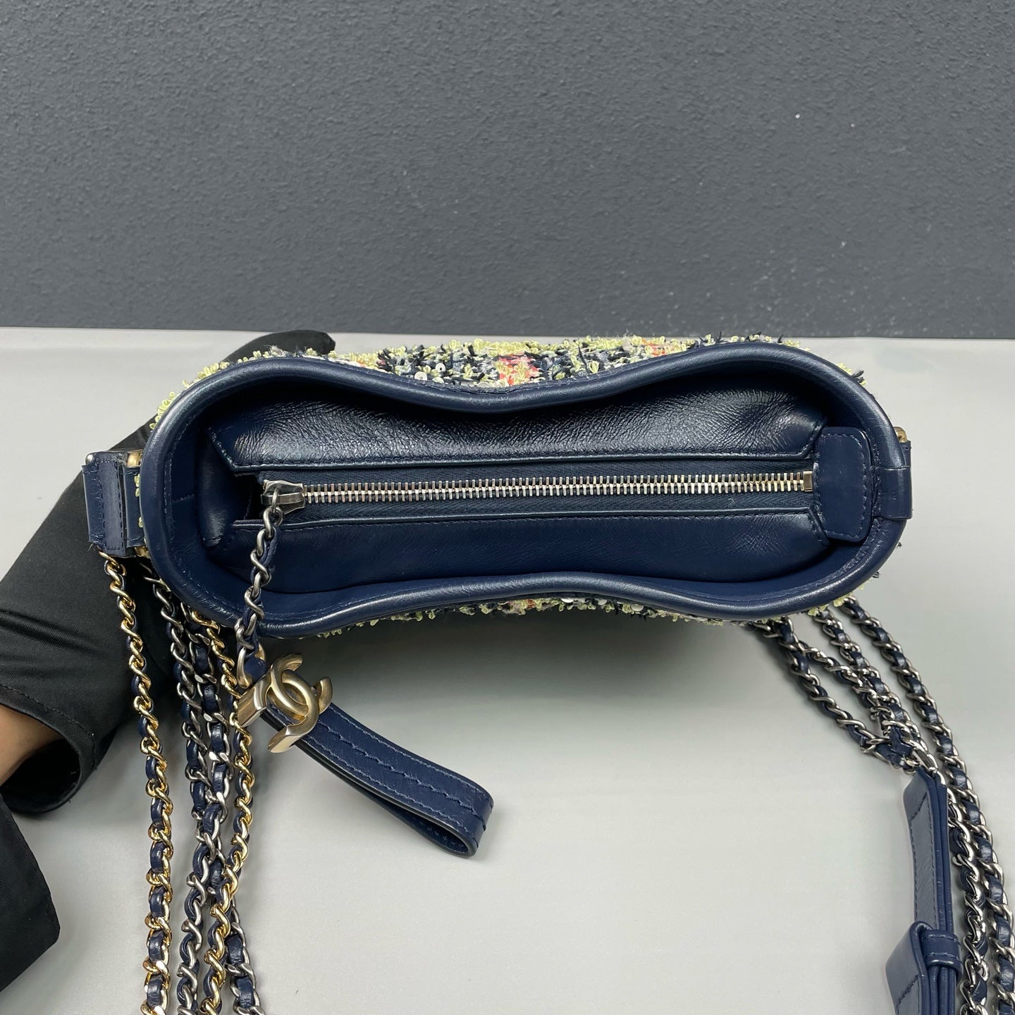 Chanel - Gabrielle Small Hobo Bag - Tweed and calfskin leather - Navy Blue with Multicolour Tweed - (small)