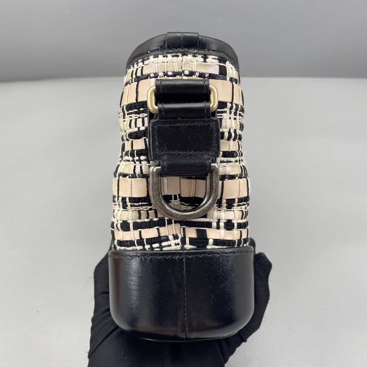 Chanel - Gabrielle Small Hobo Bag - Woven textile and calfskin leather - Multicolour (Black, Beige, White) - (Small)