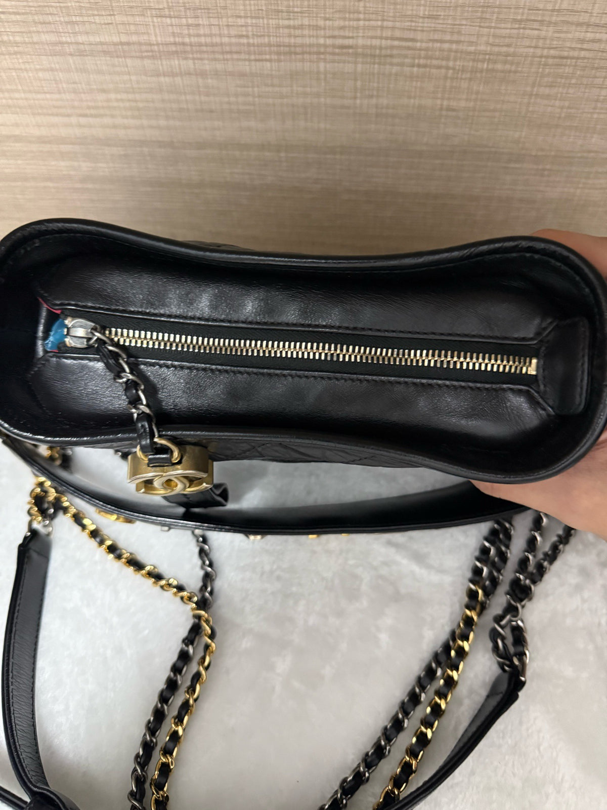 Chanel - Gabrielle Small - Leather - Black - (small)