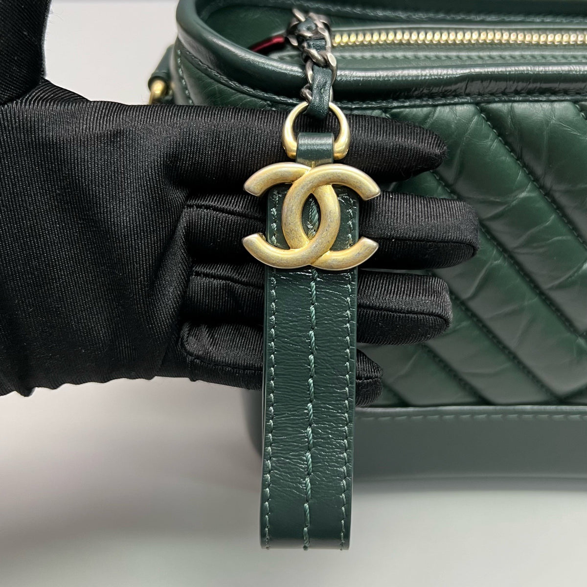 Chanel - Gabrielle Small - Leather - Green - (Small)