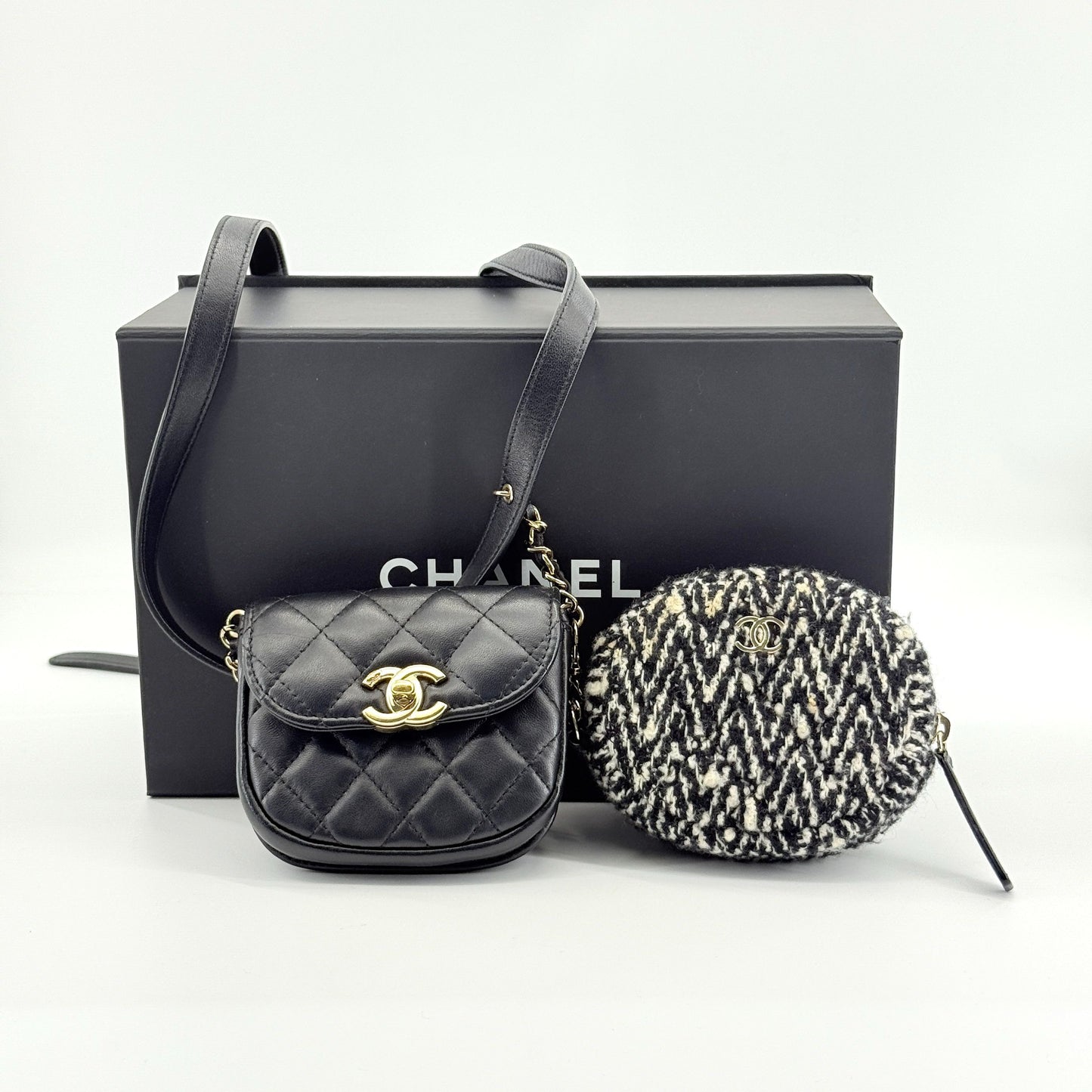 Chanel - Gemini Waist Bag Set with Coin Purse - Lambskin leather and Tweed - Black and White - (mini)