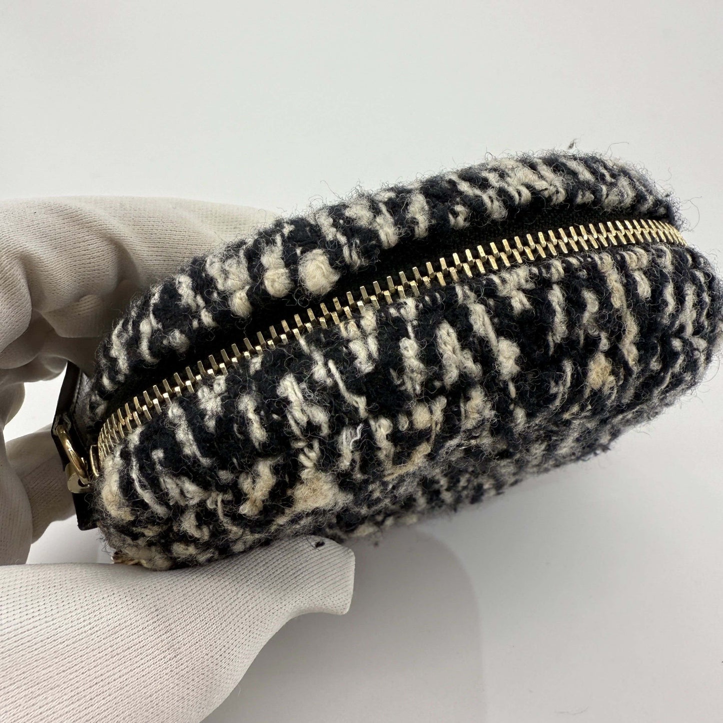Chanel - Gemini Waist Bag Set with Coin Purse - Lambskin leather and Tweed - Black and White - (mini)