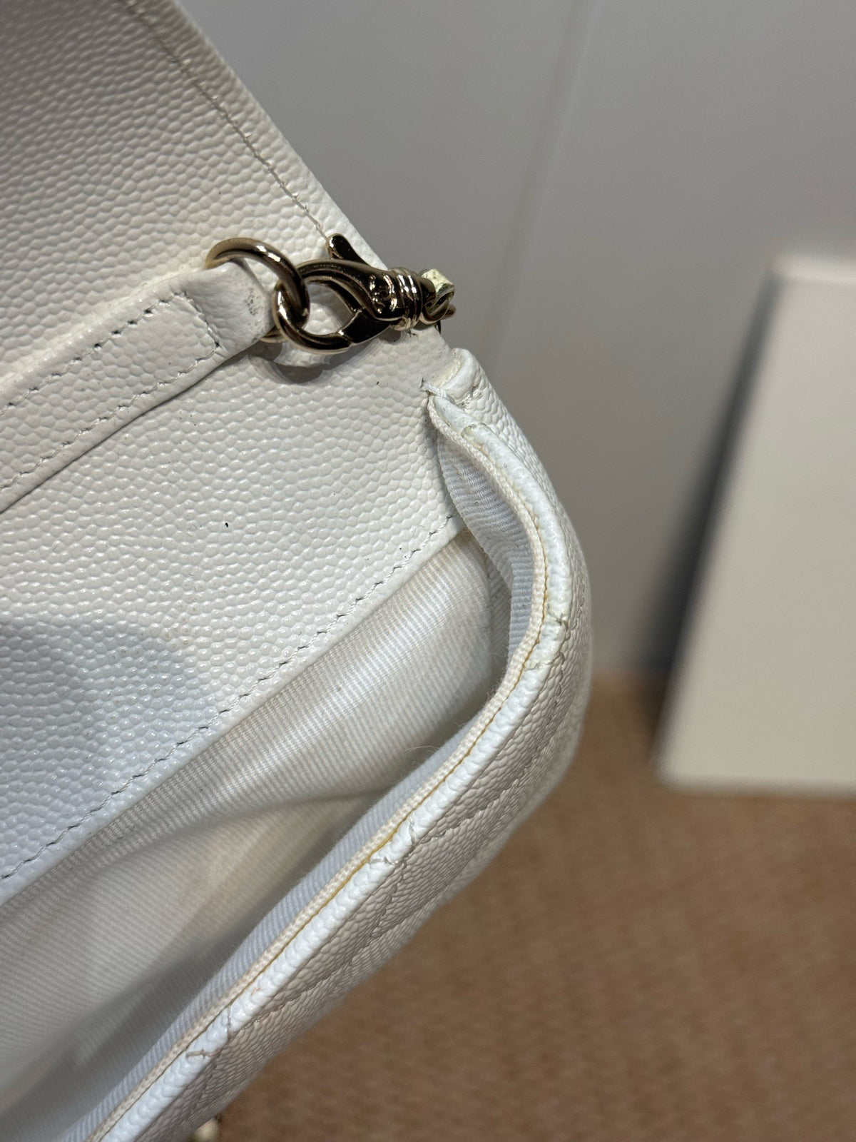 Chanel - Glasses case bag - Leather - White - (mini)