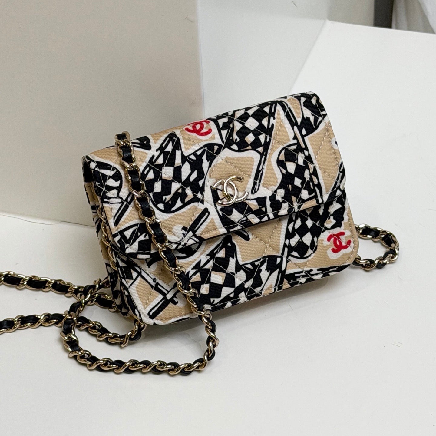 Chanel - Graffiti Canvas Mini Wallet on Chain - Cloth - Multicolour - (mini)