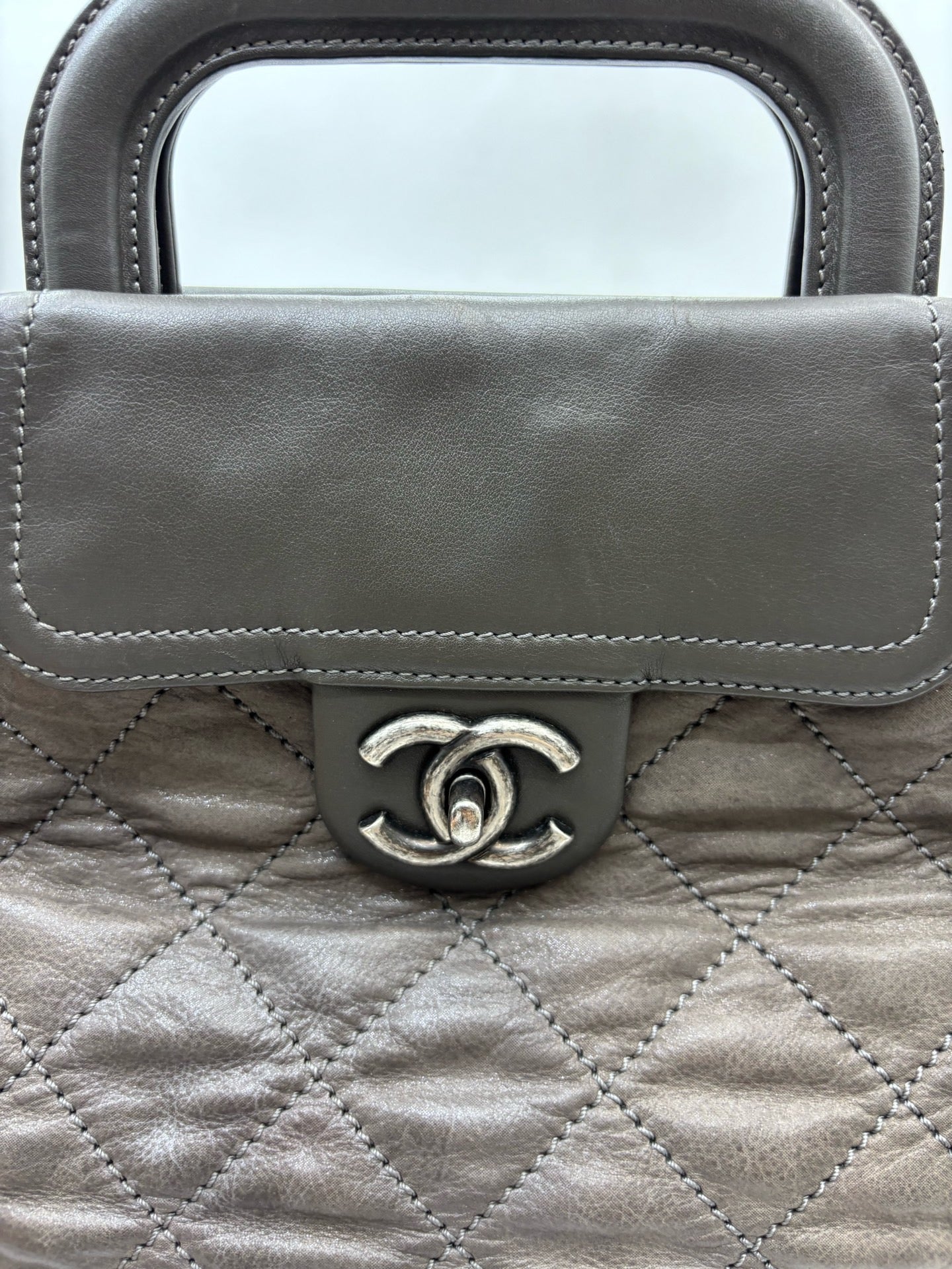 Chanel - Grand Shopper Tote - Leather - Grey - (Large)