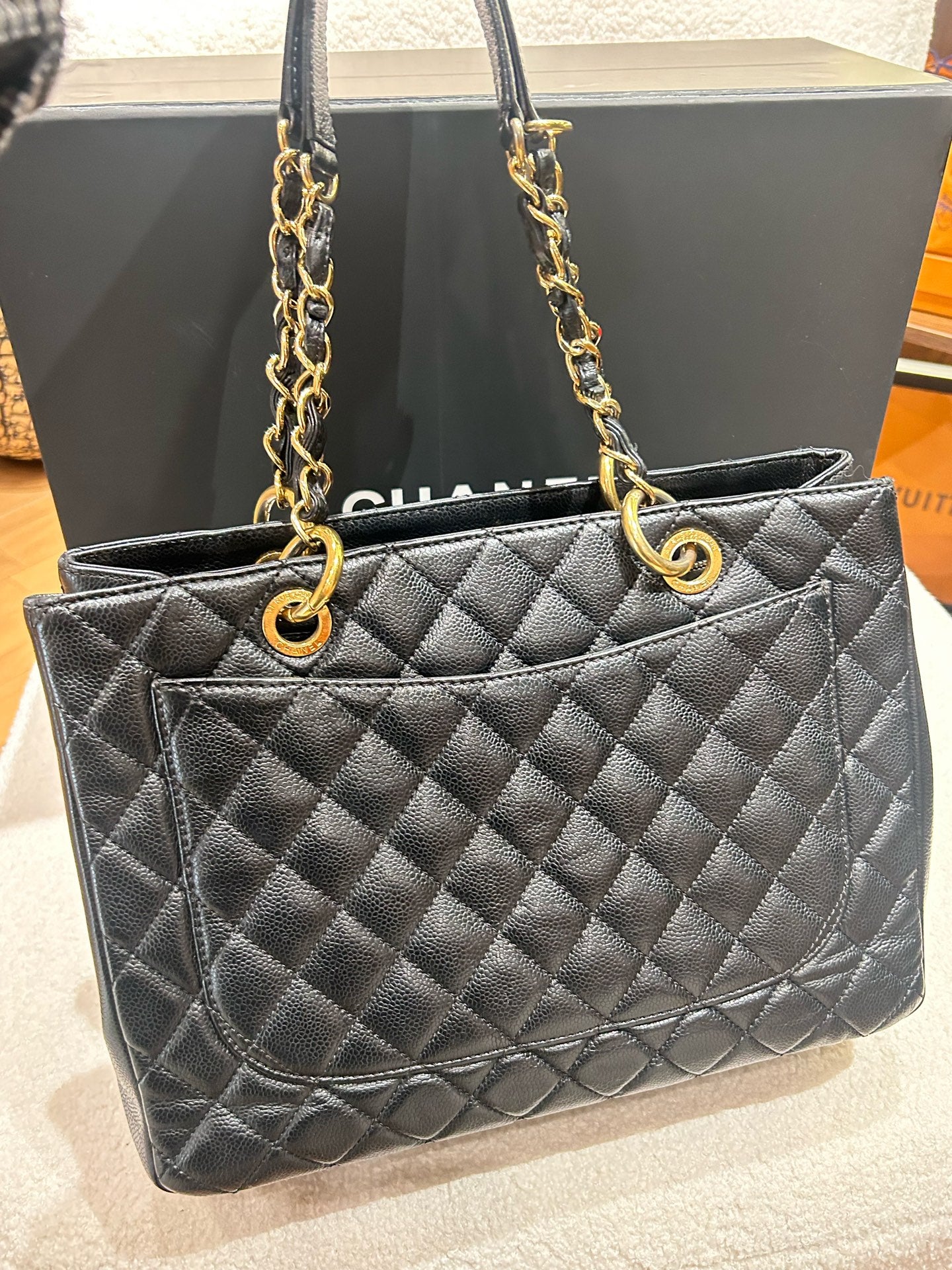 Chanel - Grand Shopping Tote (GST) - Caviar leather - Black - (medium)