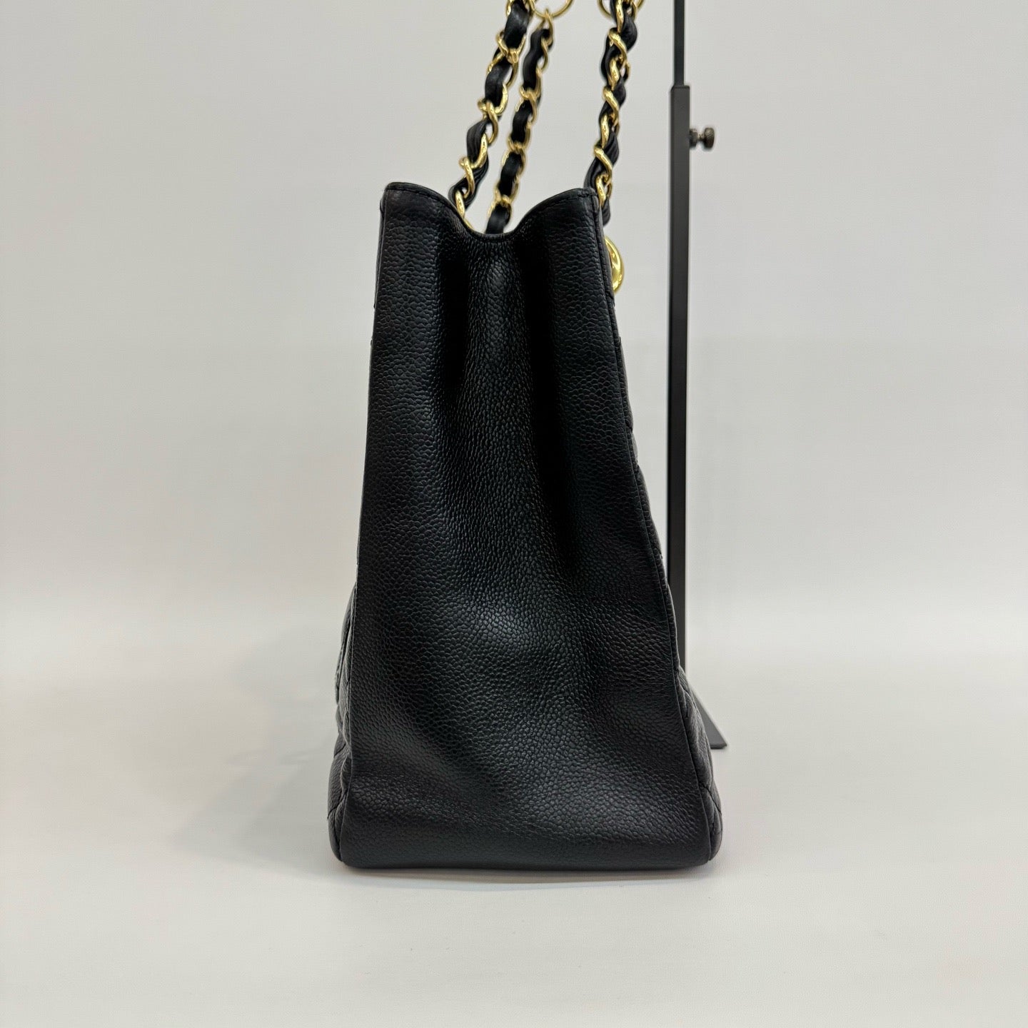 Chanel - Grand Shopping Tote (GST) - Caviar leather - Black with Gold-Tone Hardware - (medium)
