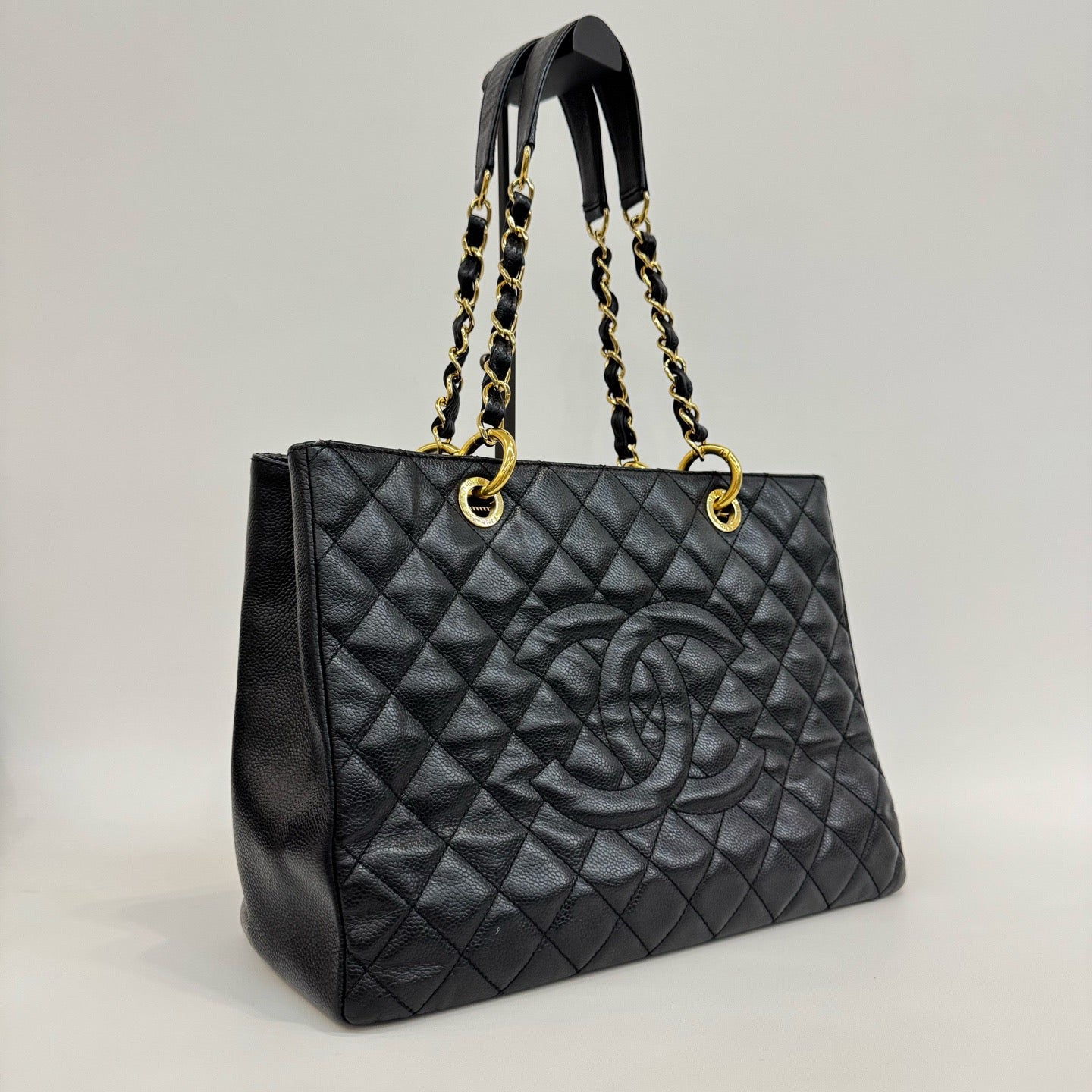 Chanel - Grand Shopping Tote (GST) - Caviar leather - Black with Gold-Tone Hardware - (medium)