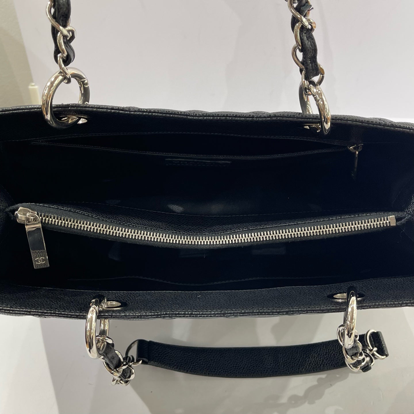 Chanel - Grand Shopping Tote (GST) - Caviar leather - Black with Silver-Tone Hardware - (large)