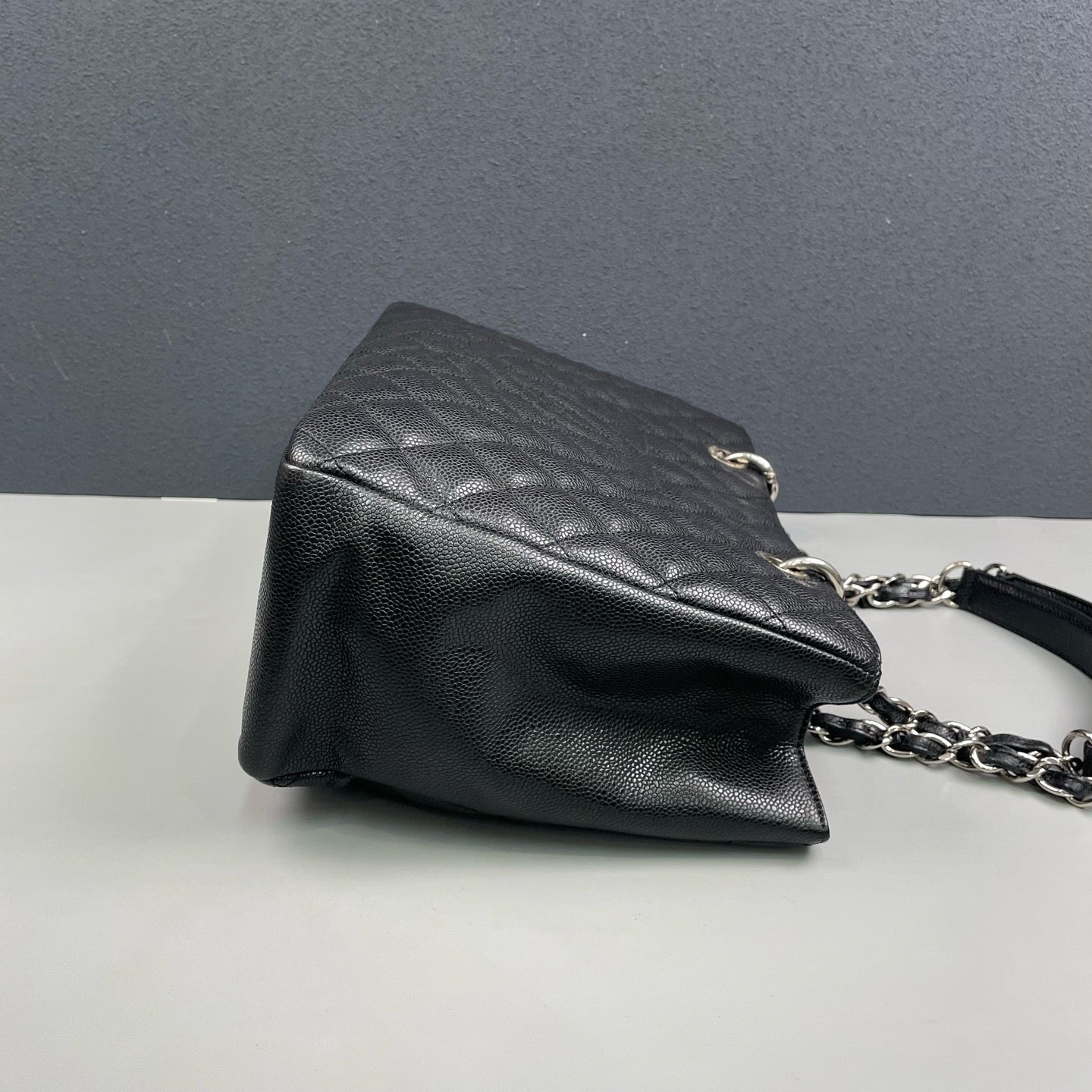 Chanel - Grand Shopping Tote (GST) - Caviar leather - Black with Silver-Tone Hardware - (Large)