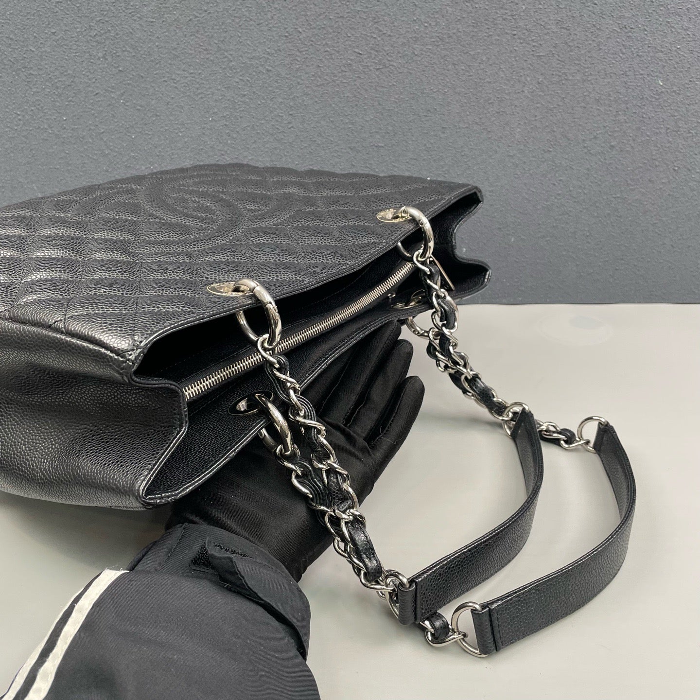 Chanel - Grand Shopping Tote (GST) - Caviar leather - Black with Silver-Tone Hardware - (Large)