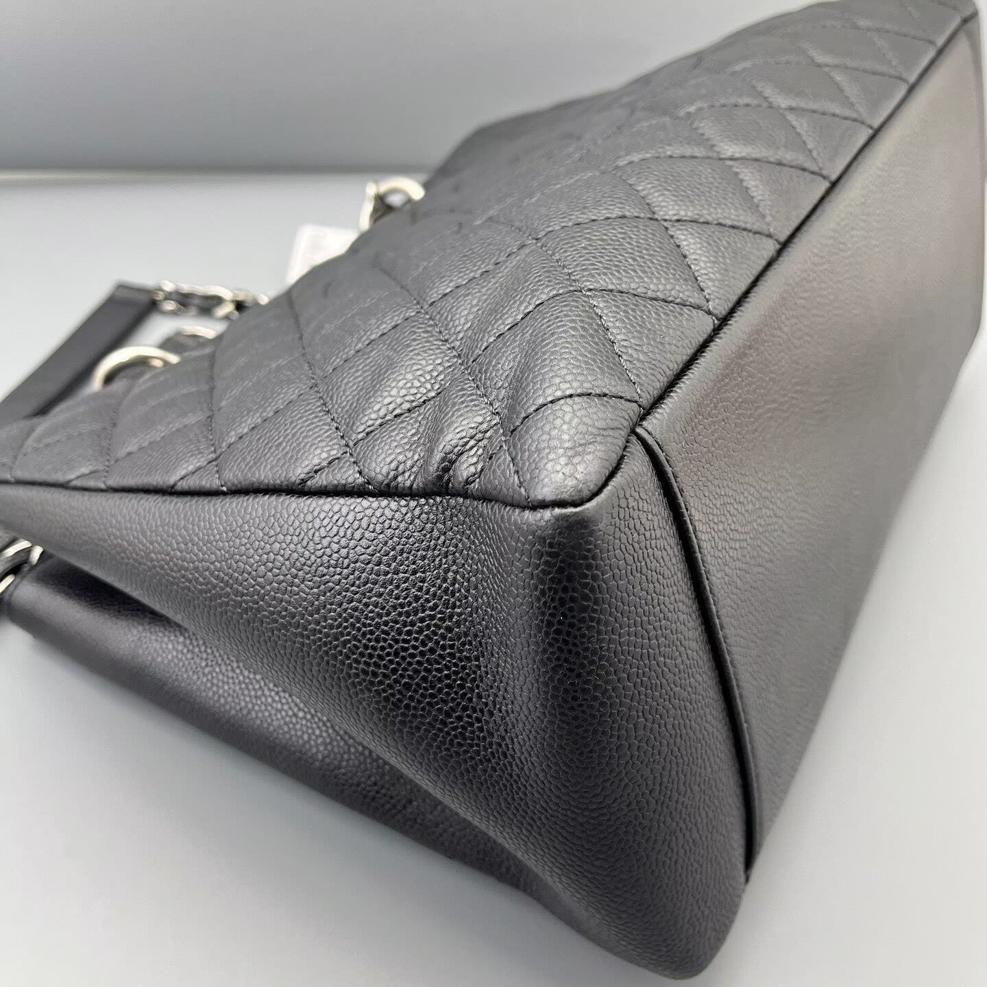 Chanel - Grand Shopping Tote (GST) - Caviar leather - Black with Silver-Tone Hardware - (Large)