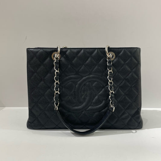 Chanel - Grand Shopping Tote (GST) - Grained calfskin leather - Black with Silver-Tone Hardware - (Medium)