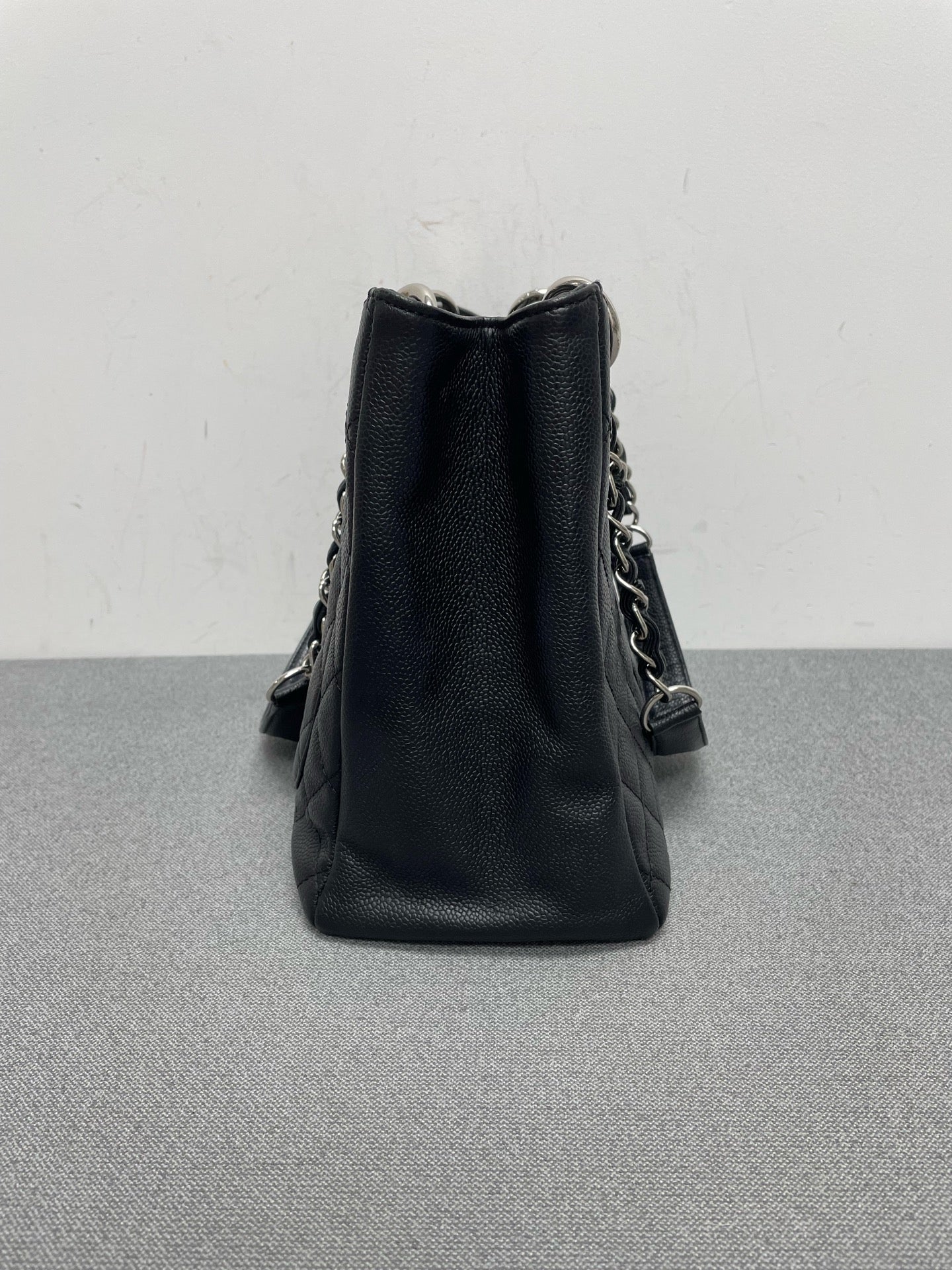 Chanel - Grand Shopping Tote (GST) - Leather - Black - (medium)
