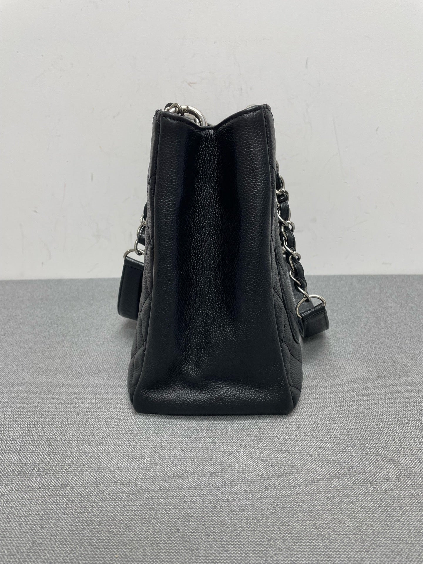 Chanel - Grand Shopping Tote (GST) - Leather - Black - (medium)