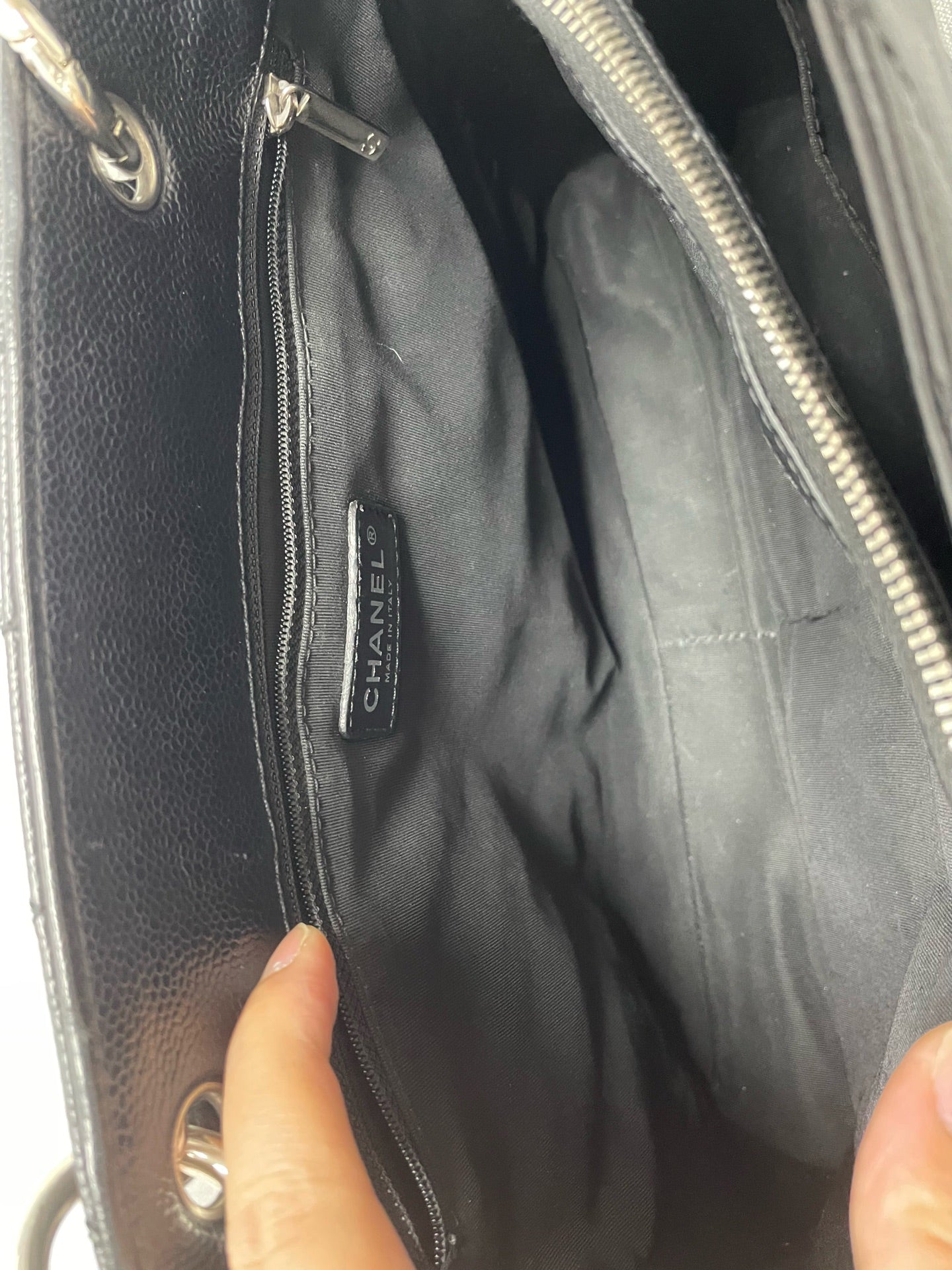 Chanel - Grand Shopping Tote (GST) - Leather - Black - (medium)