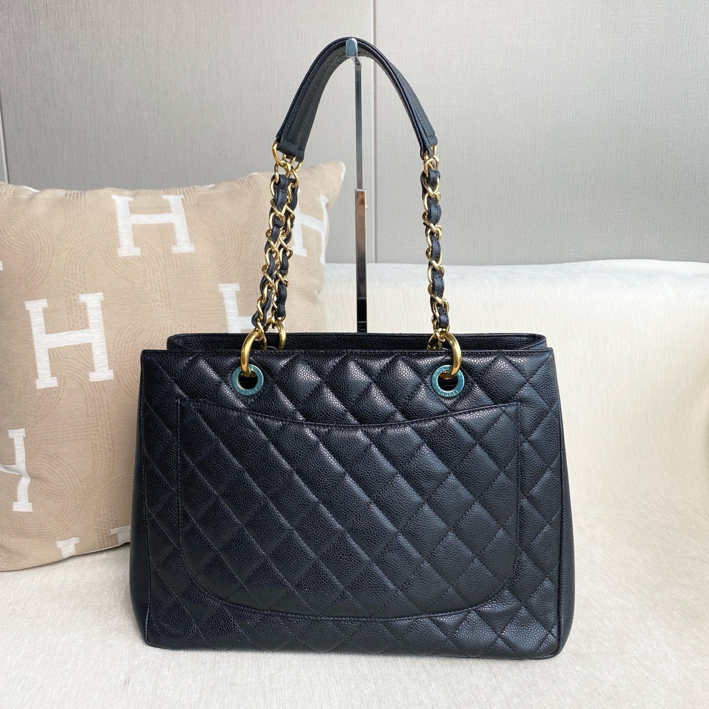 Chanel - Grand Shopping Tote - Leather - Black - (medium)