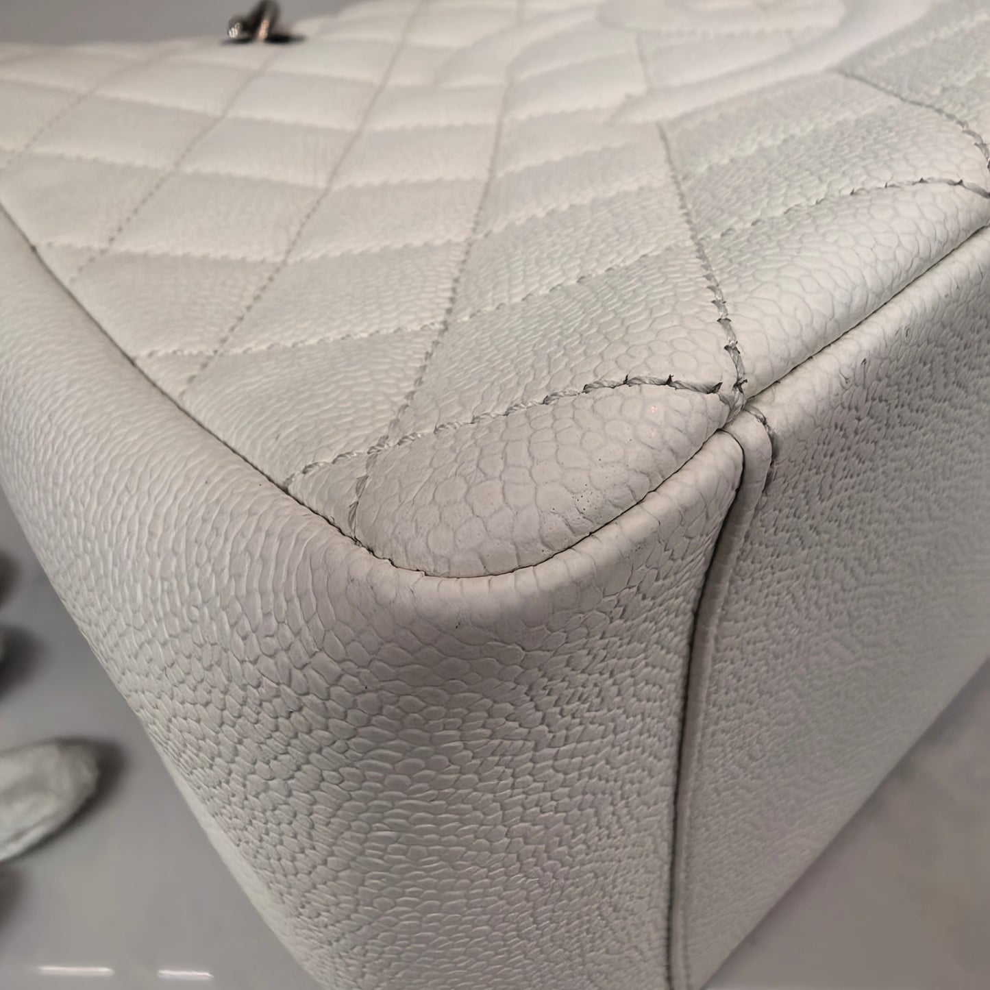 Chanel - Grand Shopping Tote - Leather - White - (large)