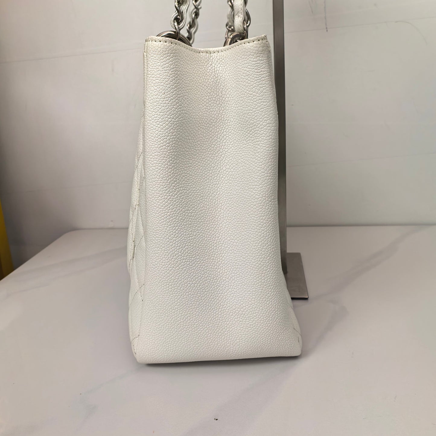 Chanel - Grand Shopping Tote - Leather - White - (large)