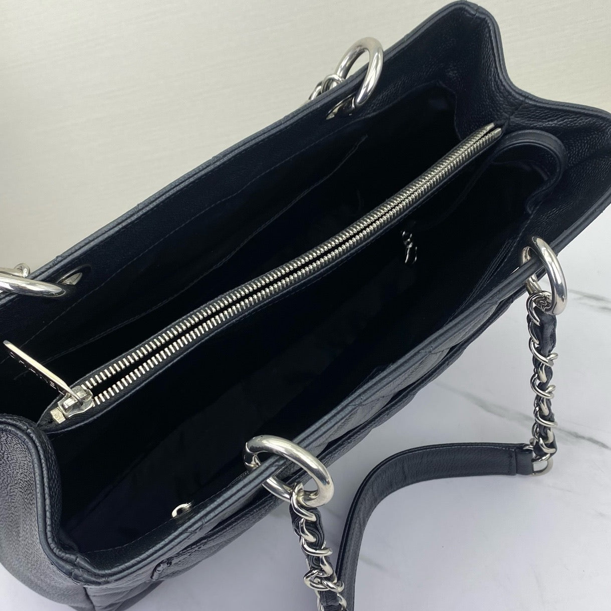 Chanel - GST (Grand Shopping Tote) - Caviar leather - Black with Silver-Tone Hardware - (large)